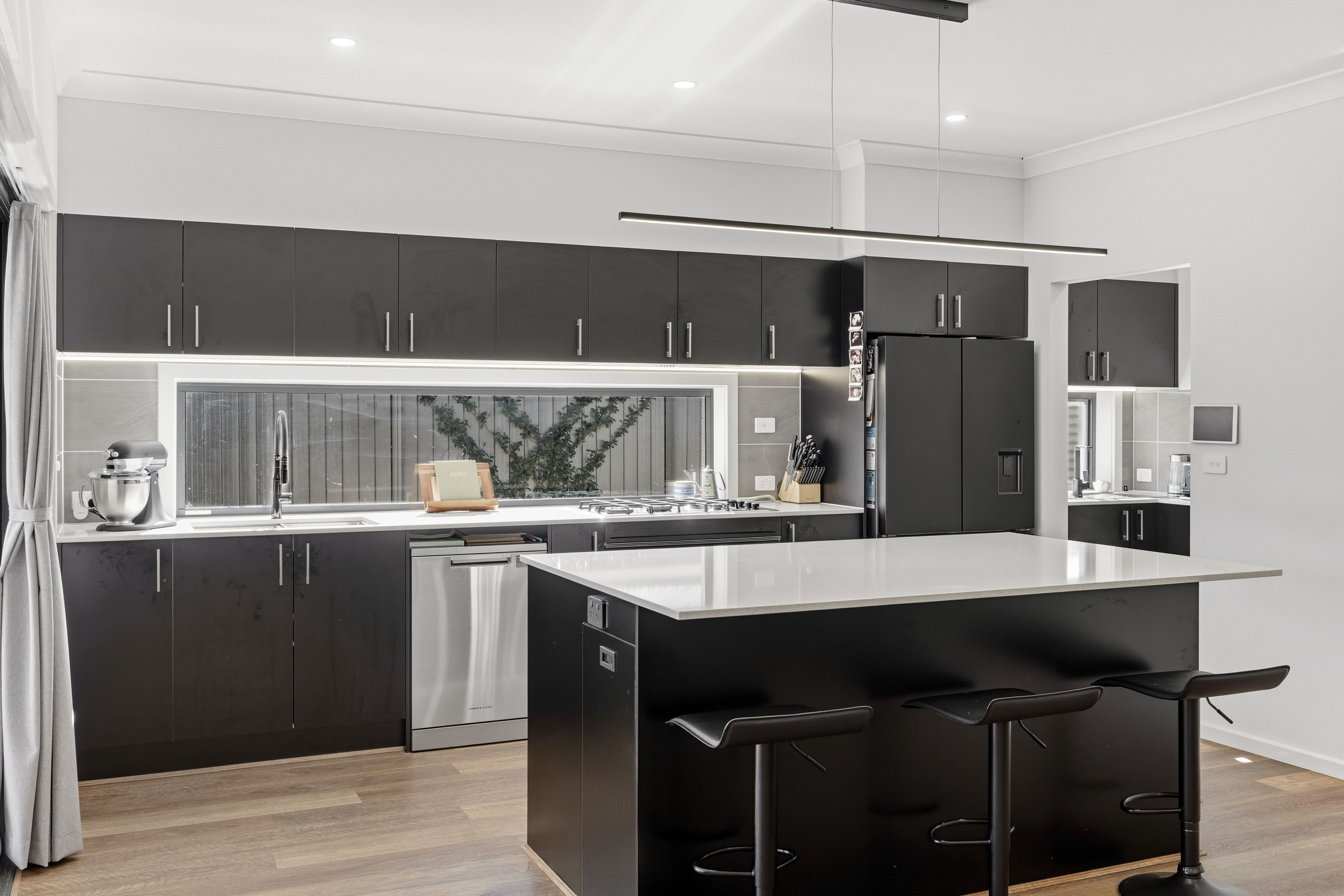 12 Mallee Crescent — photo 3 of 11