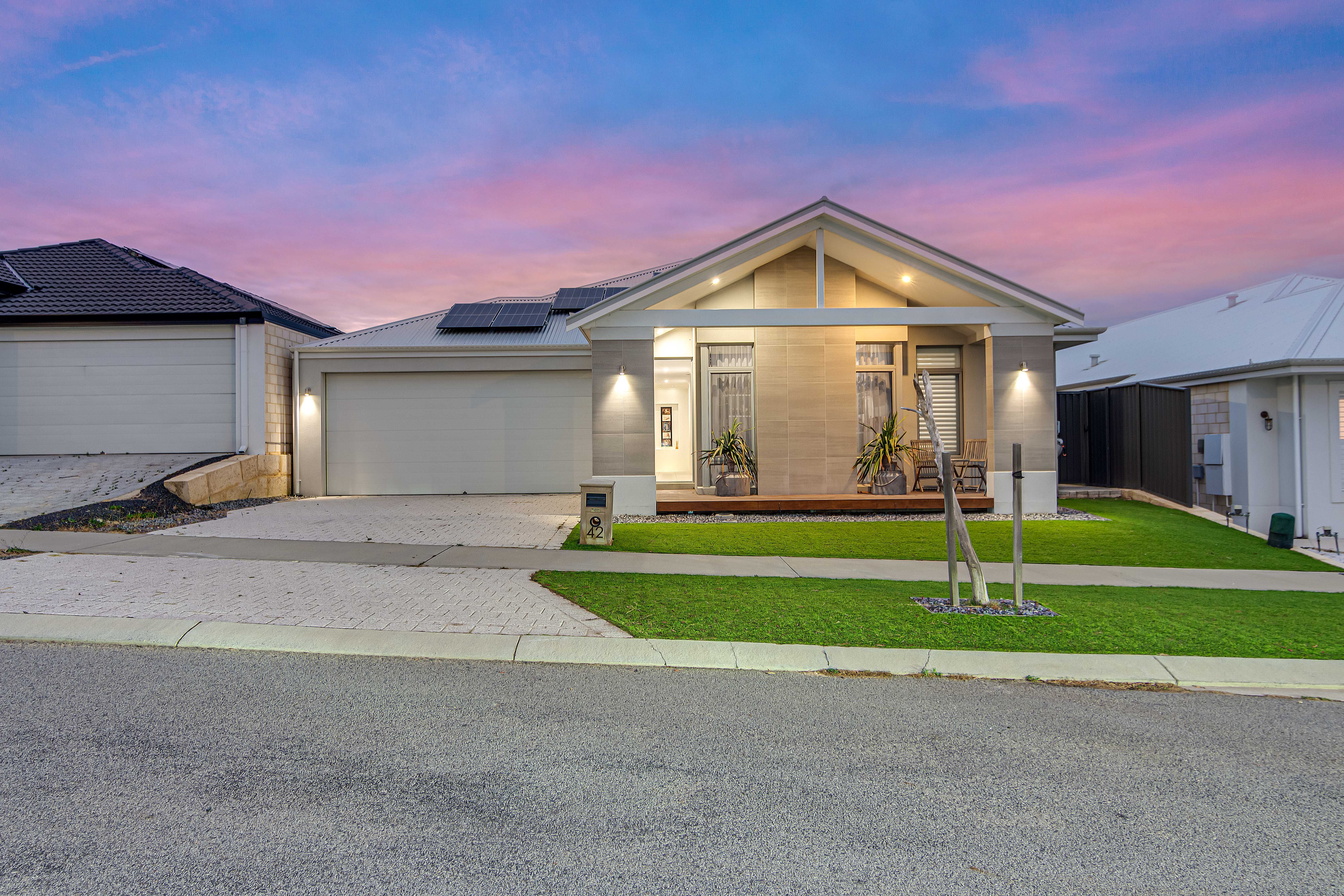 42 Chambered Way, Jindalee, WA 6036