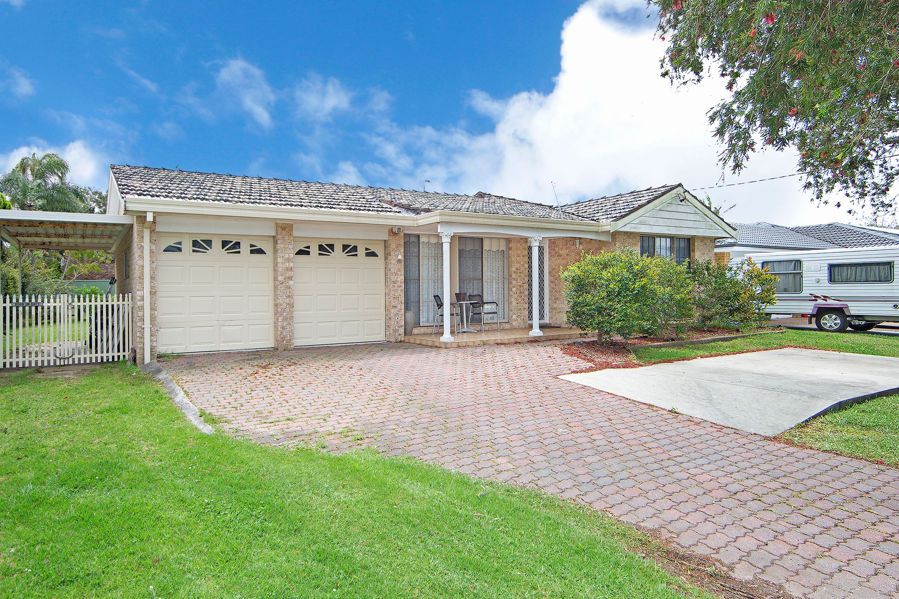 24 Narambi Road