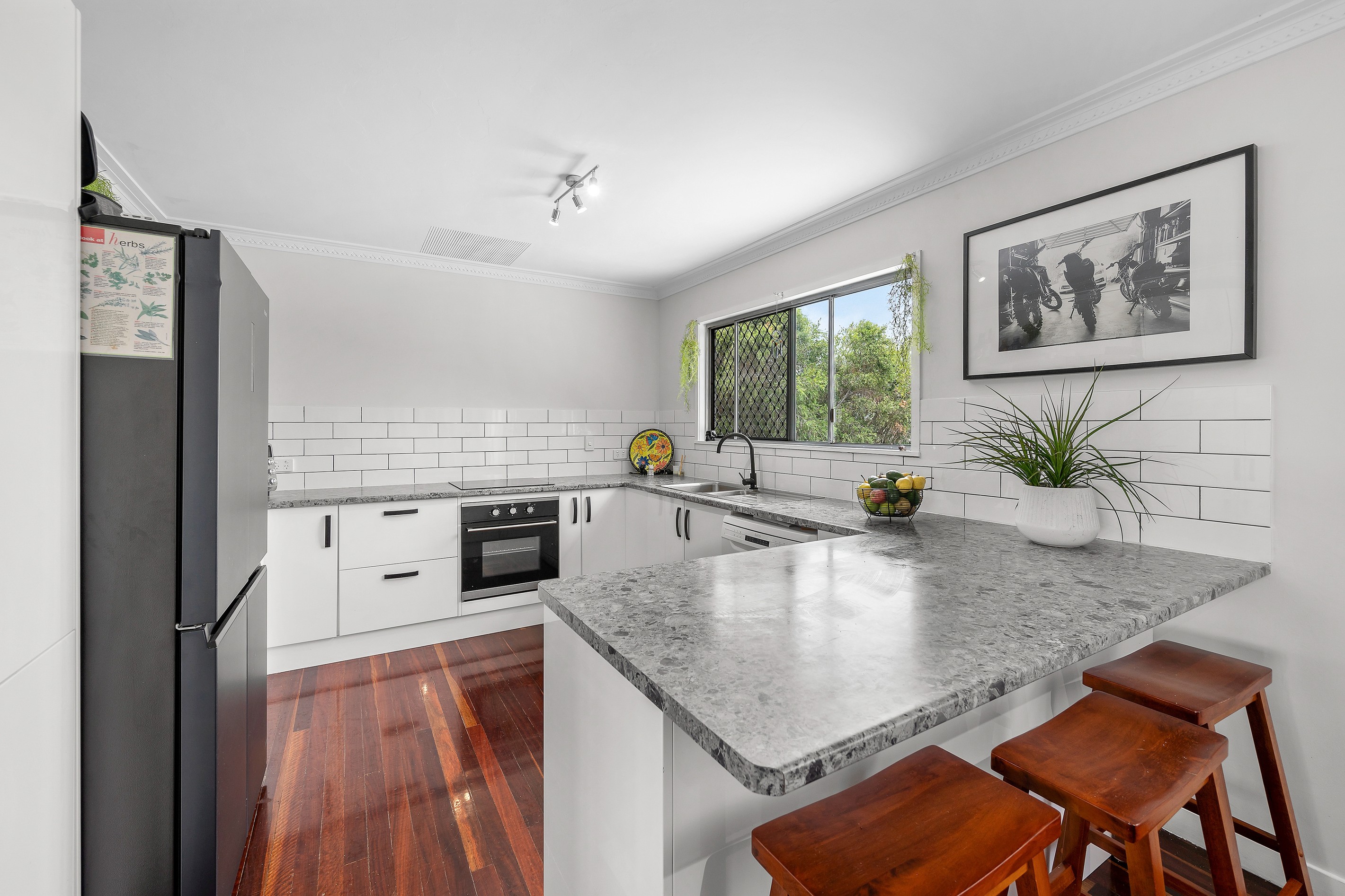 16 Laver Street, West Gladstone, QLD 4680