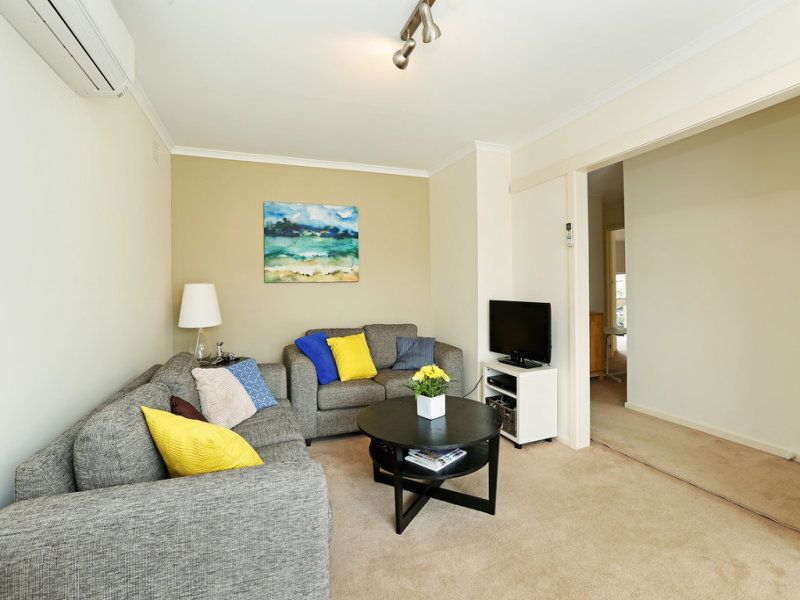 6/8 Ballater Avenue, Newtown, VIC 3220
