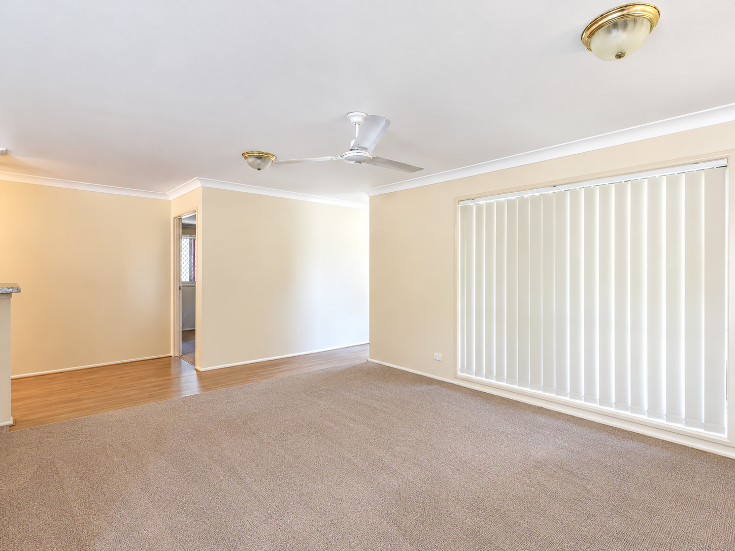 1/7 Bracken Street — photo 3 of 7