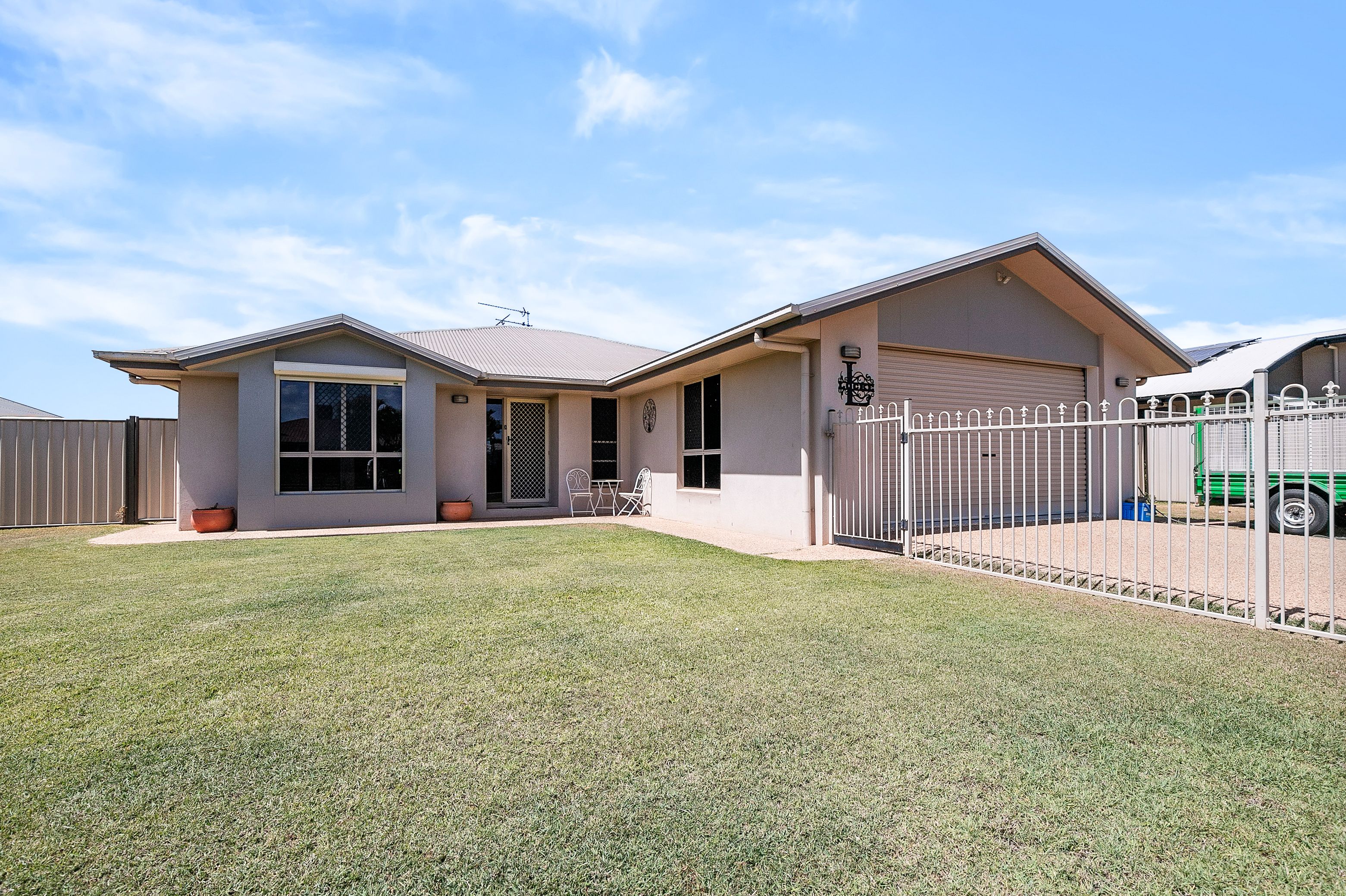 19 Callaghan Street, Emerald QLD 4720