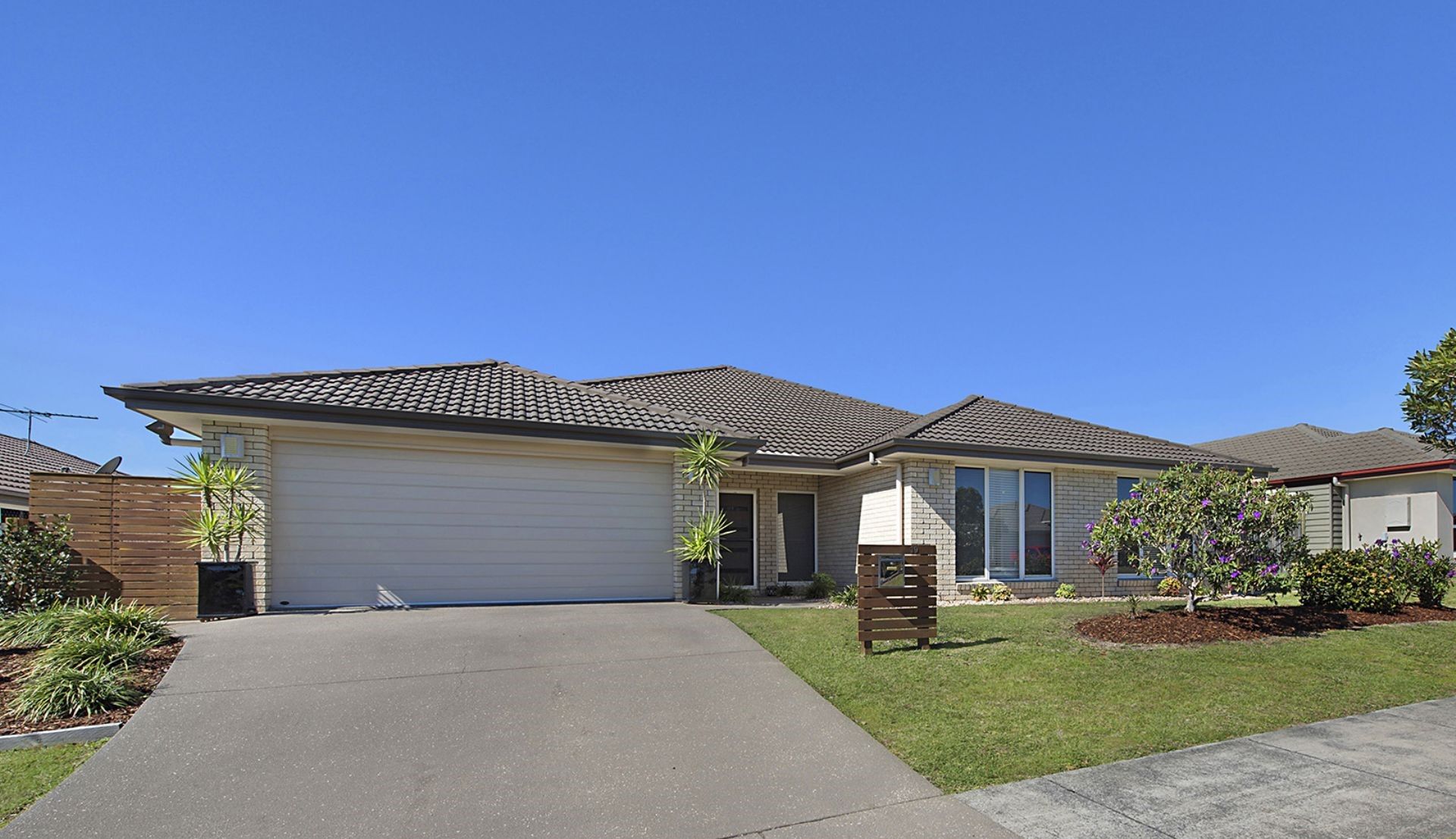 19 Chrysler Parade, North Lakes, QLD 4509