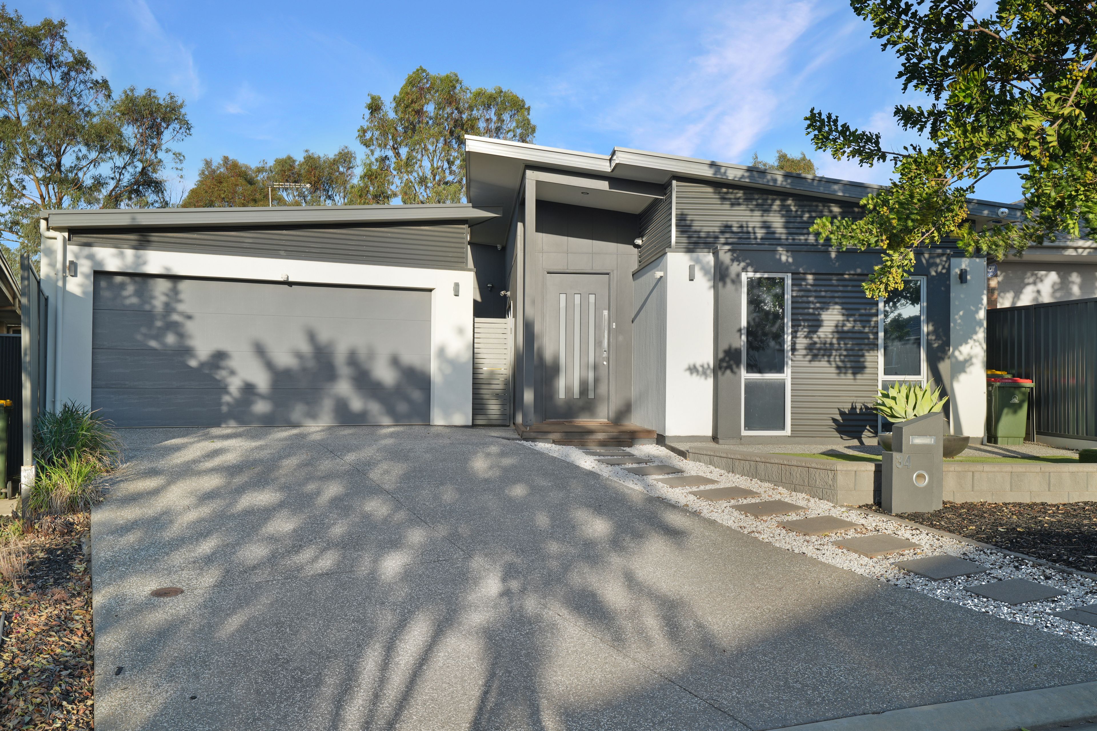 34 Broadwater Place, Blakeview SA 5114