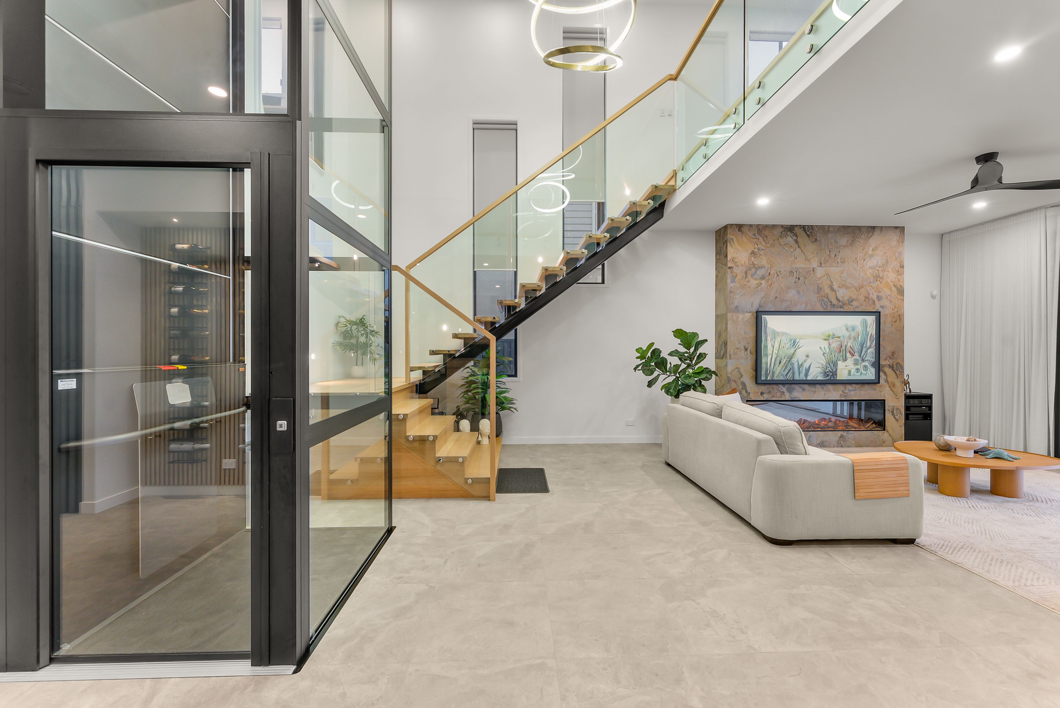 95 Aqua Street — photo 3 of 30