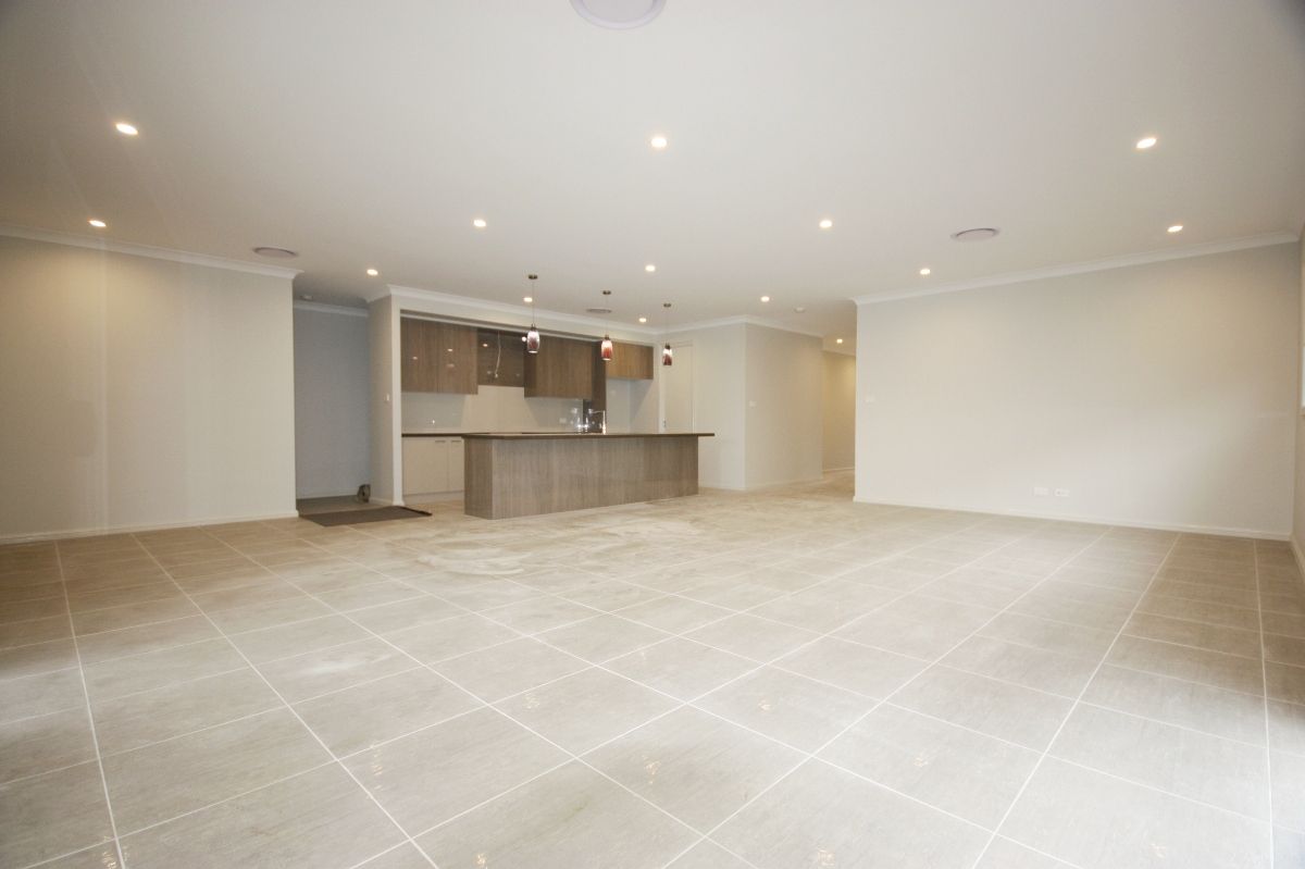 17 Milton Circuit (House), Oran Park, NSW 2570