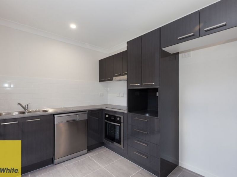 19B Kevin Mulroney Drive, Flinders View, QLD 4305