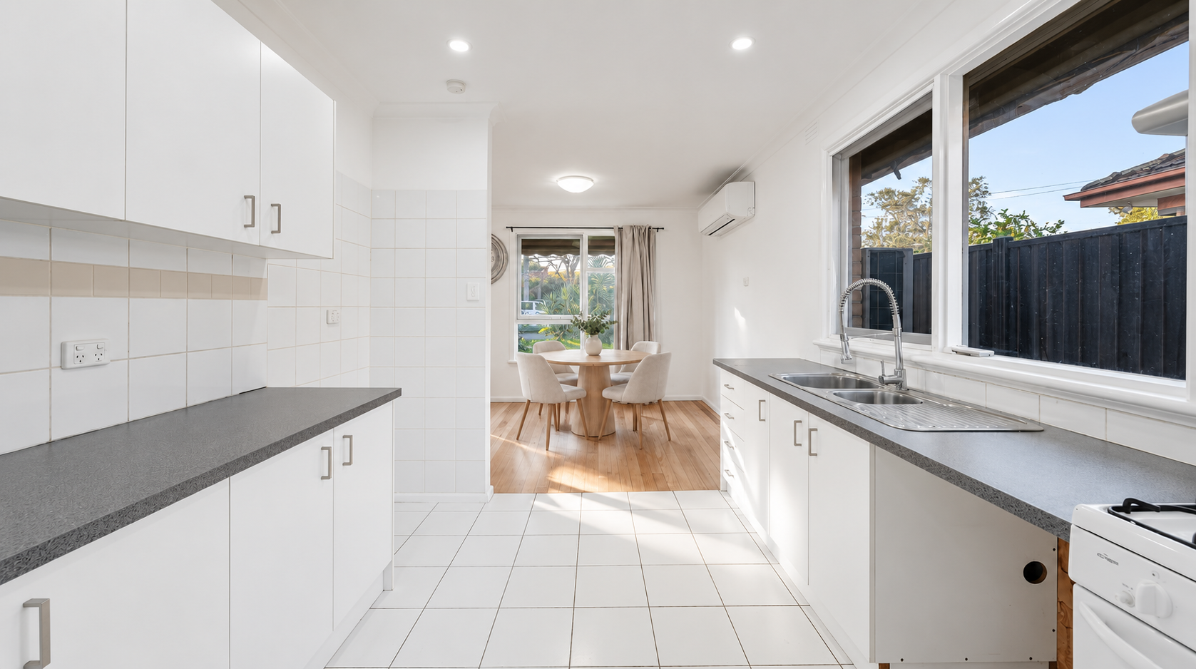 25 Brian Street — photo 4 of 12