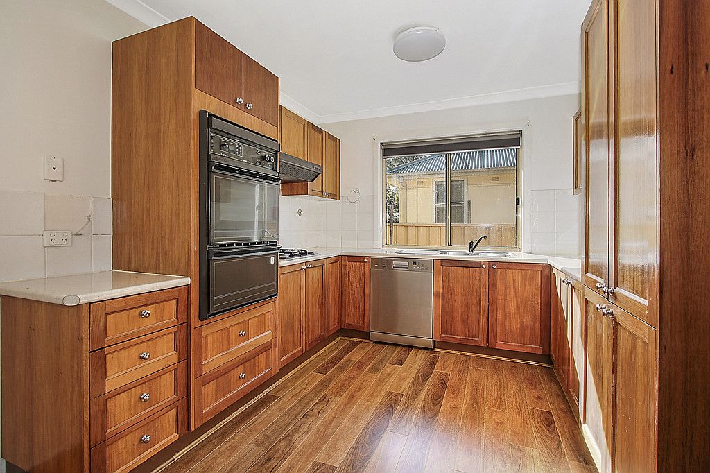 1047 Koonwarra Street — photo 2 of 13