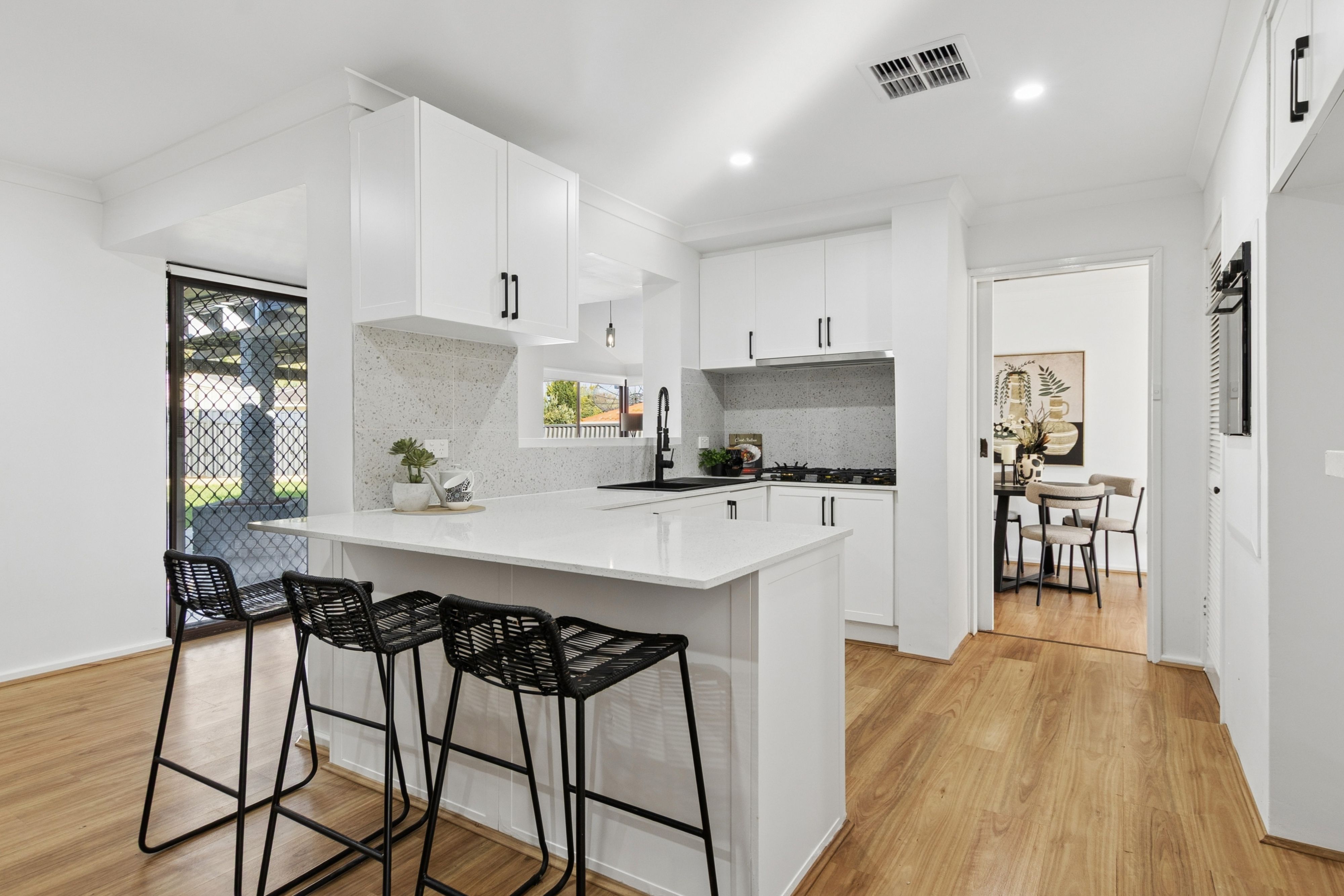 32 Poynter Drive, Duncraig WA 6023
