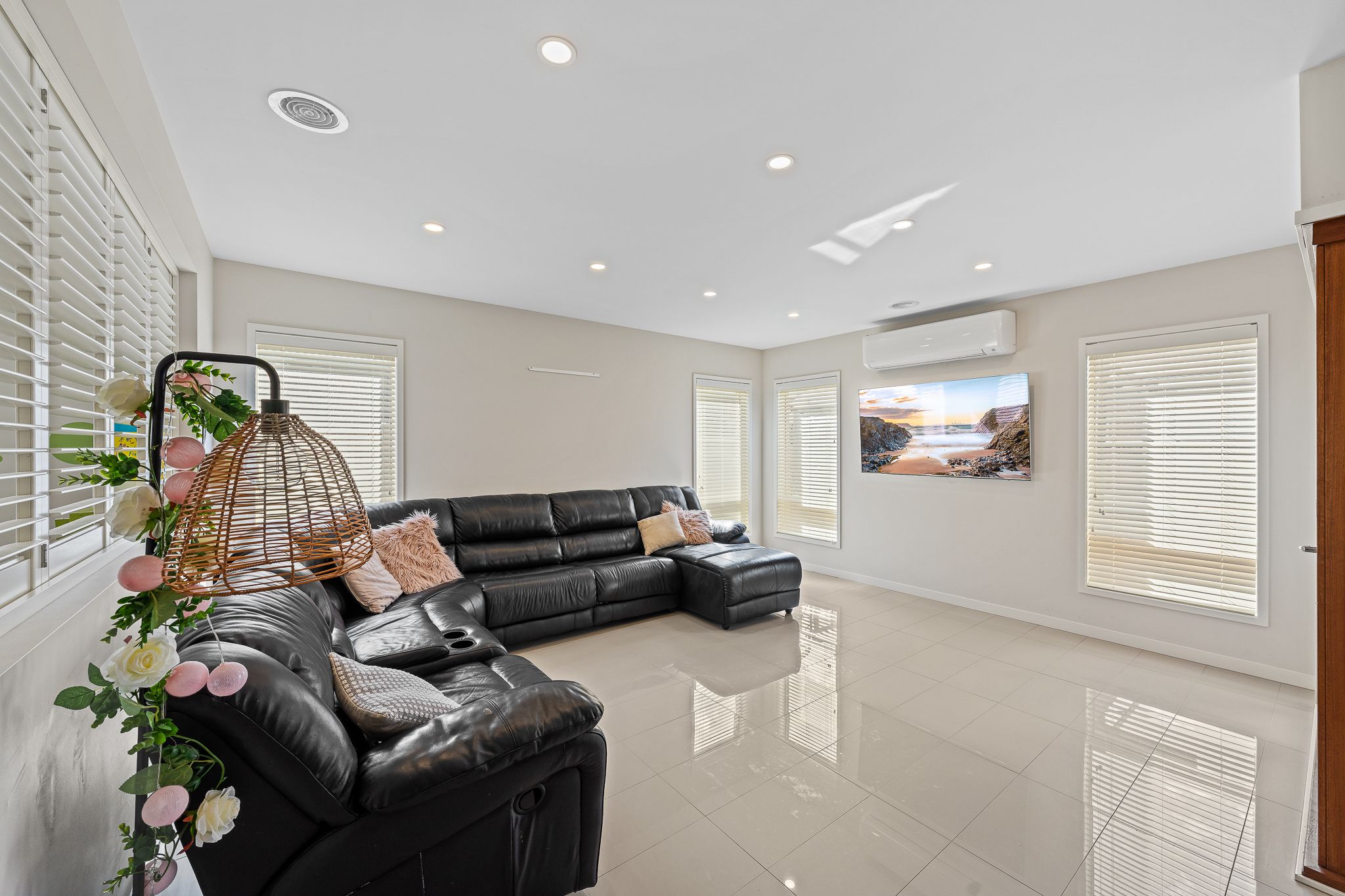 13 Elmsford Crescent — photo 6 of 17