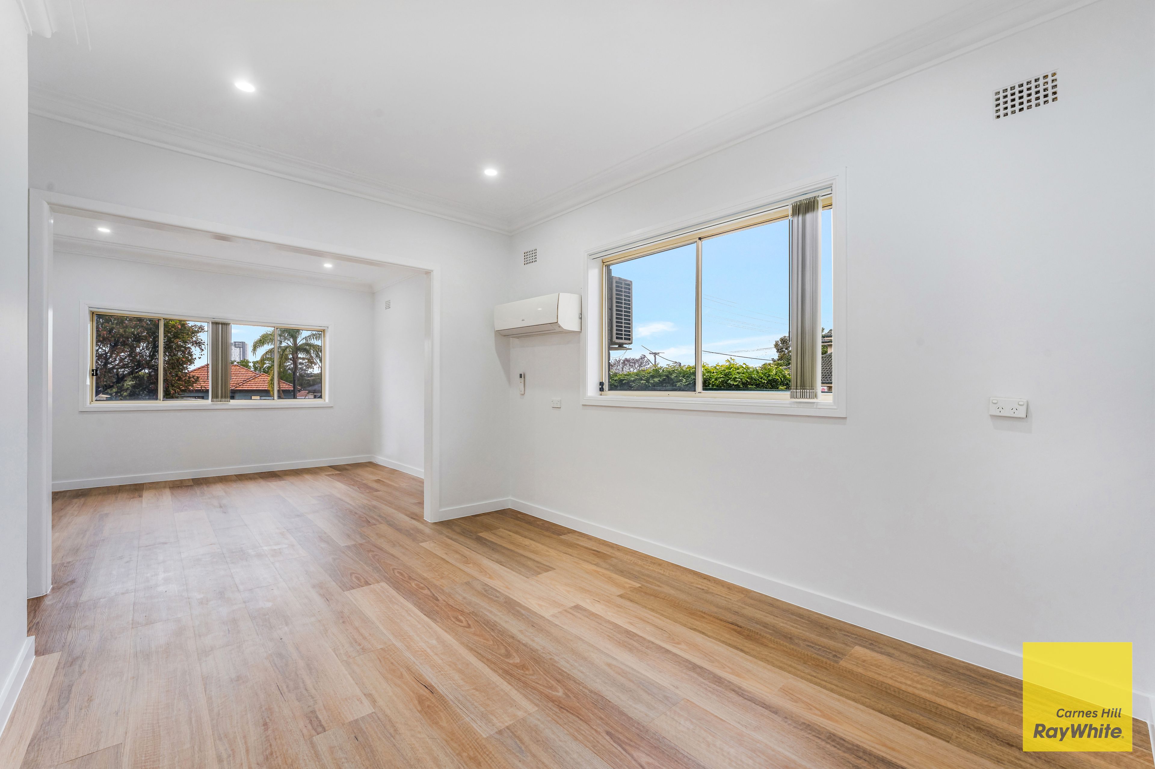 96 Flowerdale Road — photo 5 of 14