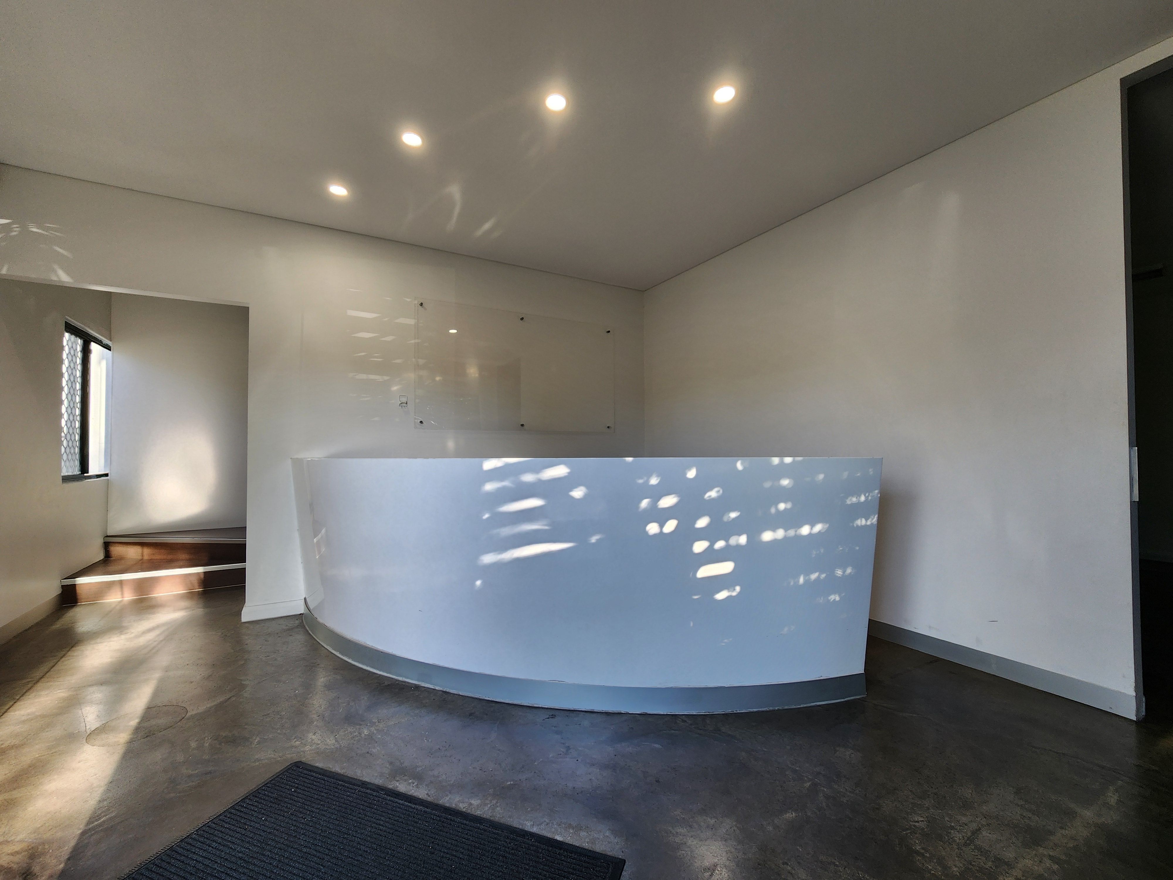 8a Hutchinson Street, Burleigh Heads, QLD 4220