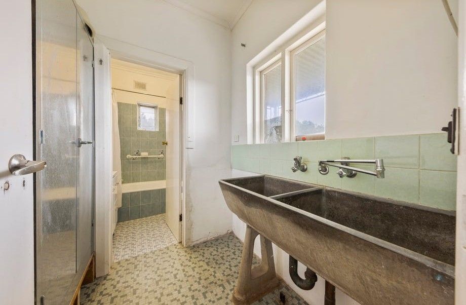 23 Stanbel Road — photo 8 of 11