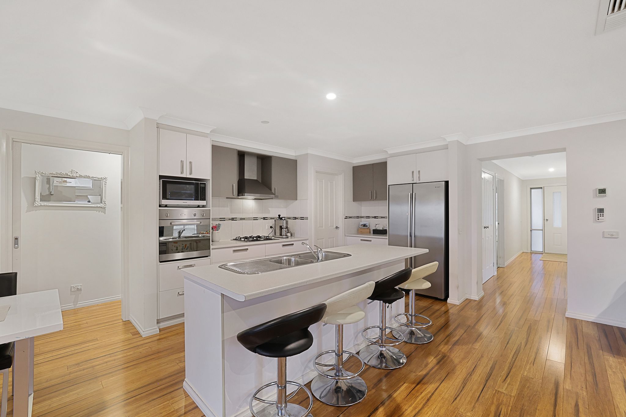 41 Victoria Street — photo 7 of 29
