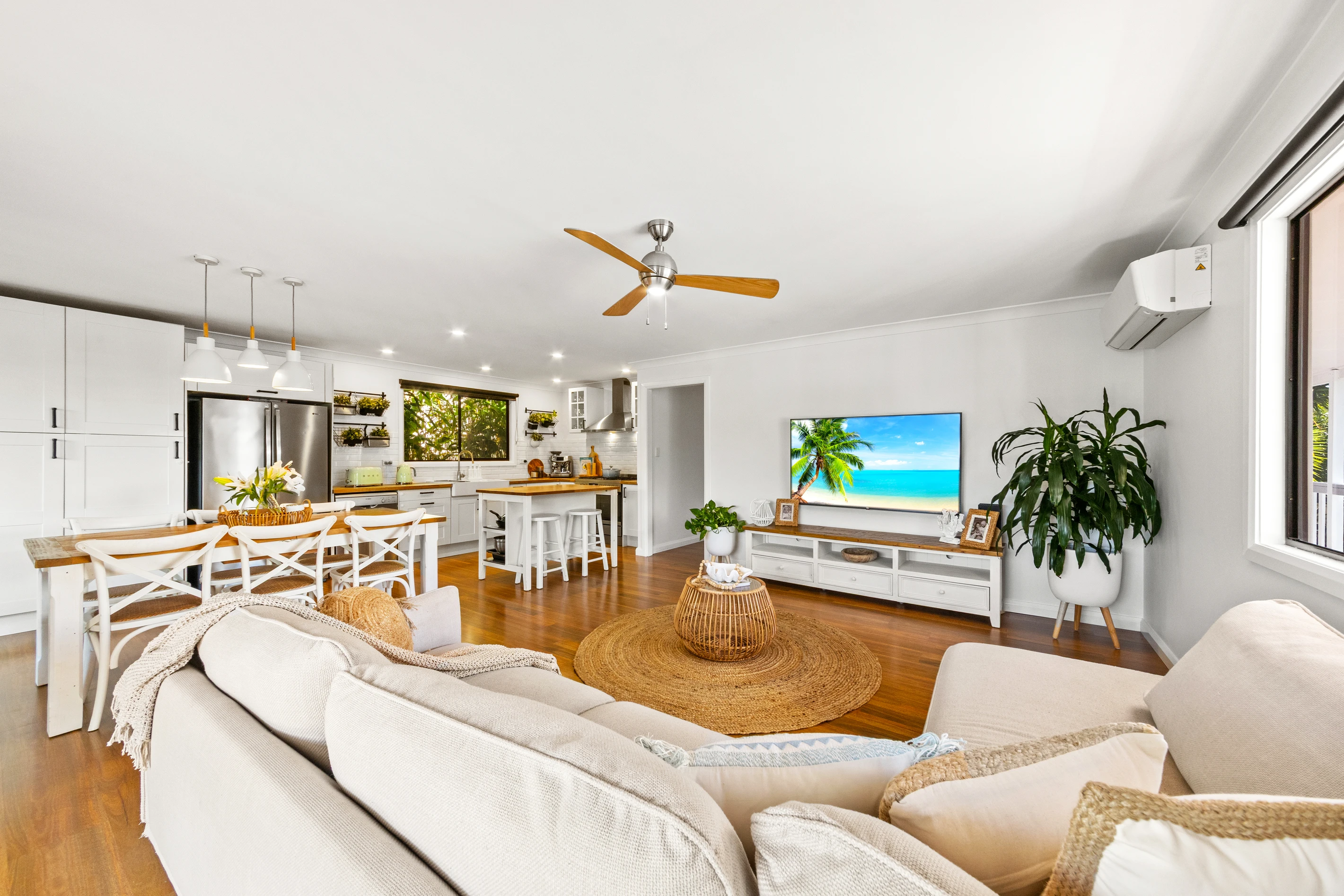 84 Delia Avenue, Budgewoi, NSW 2262