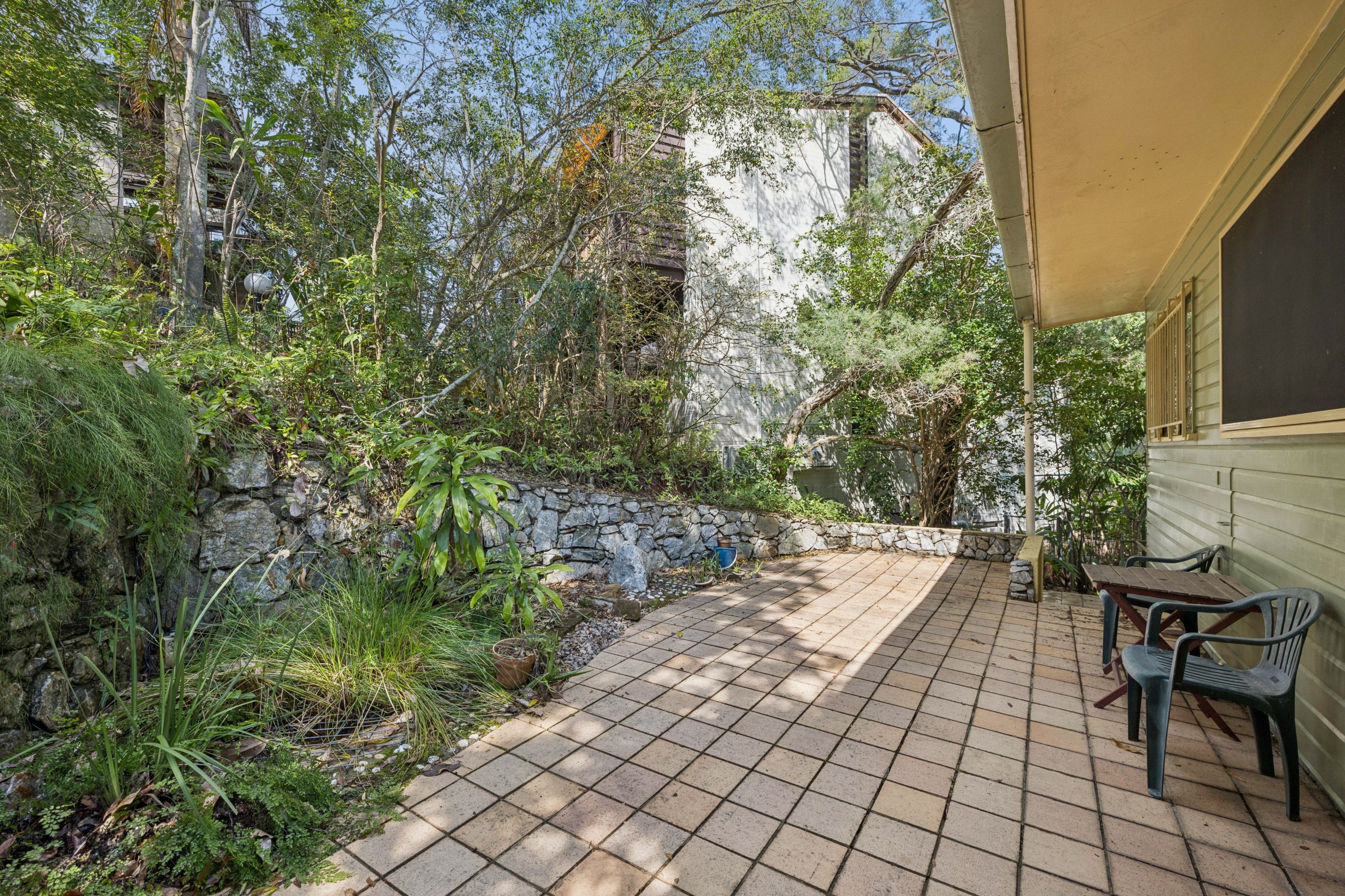 24 Greer Street — photo 16 of 20