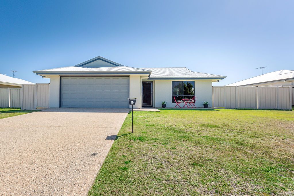 9 SINGLETON Court, Emerald QLD 4720