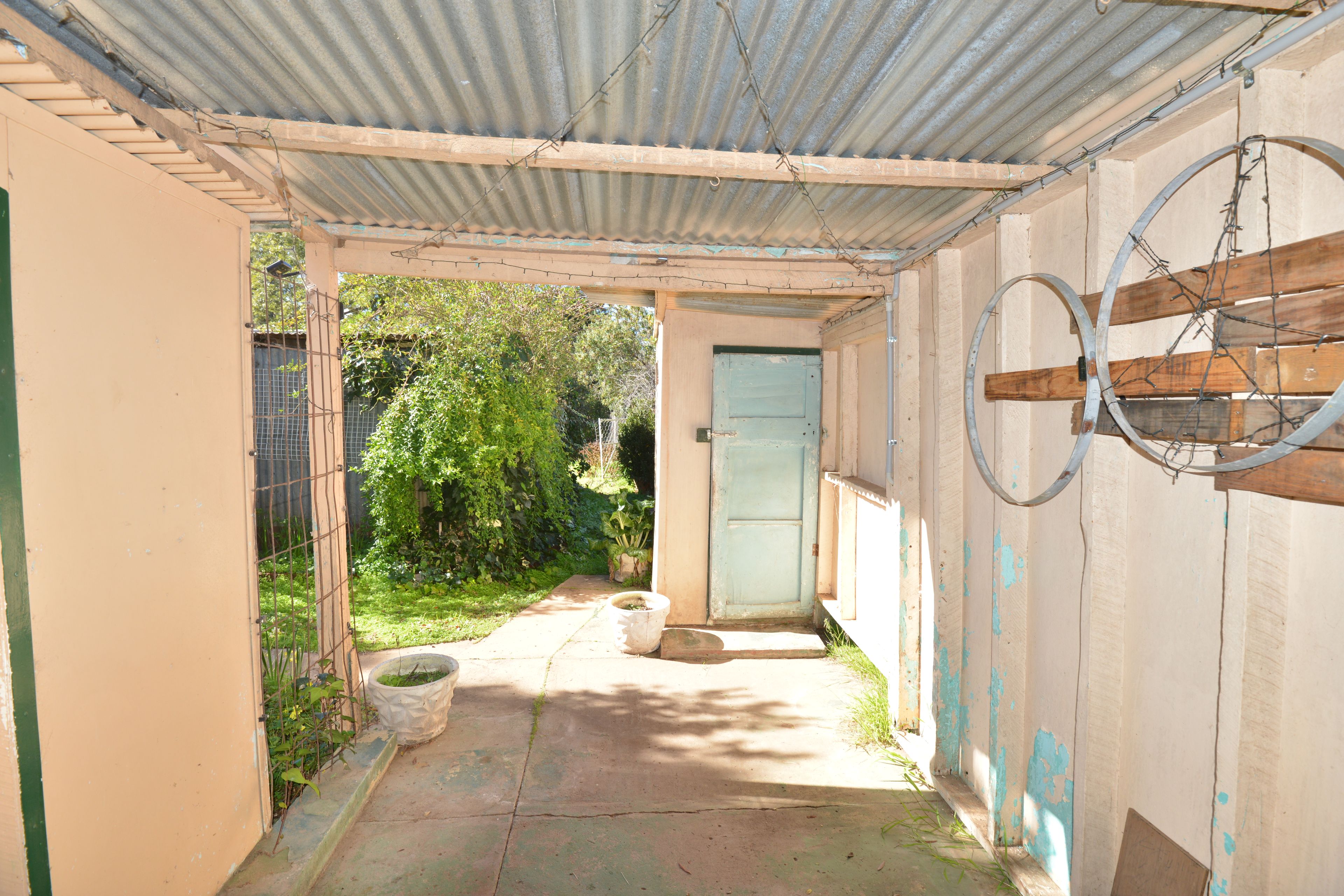 12 Bullinda Street — photo 9 of 15