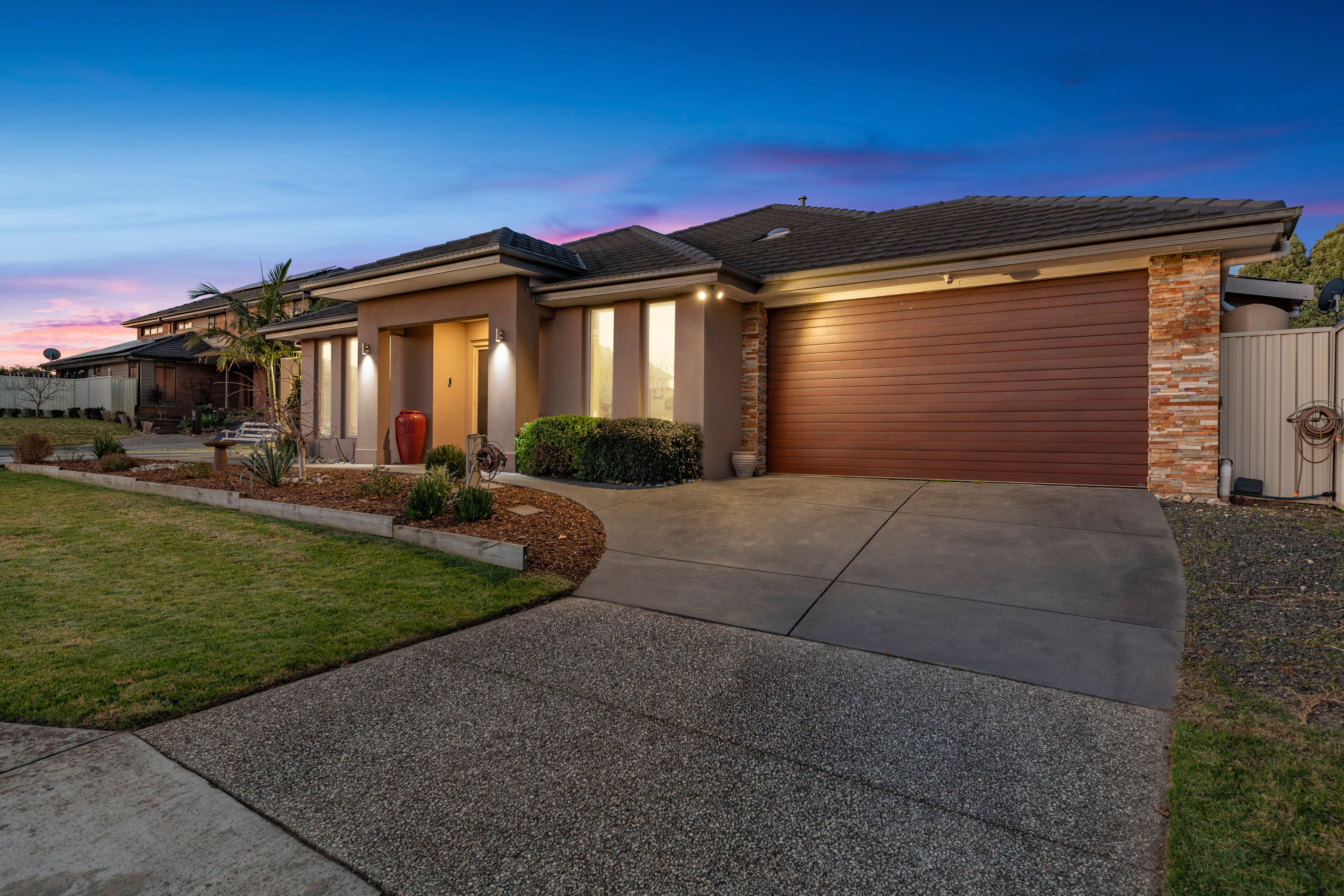8 Goulburn Place, Pakenham, VIC 3810