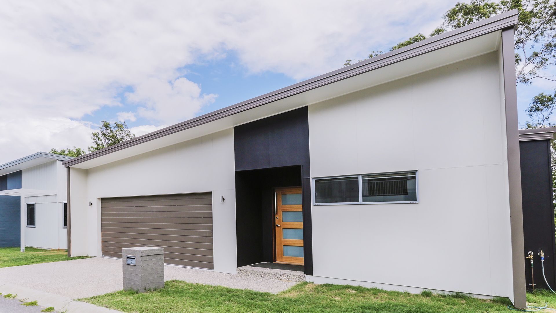 5 Birdie Place, Carbrook QLD 4130