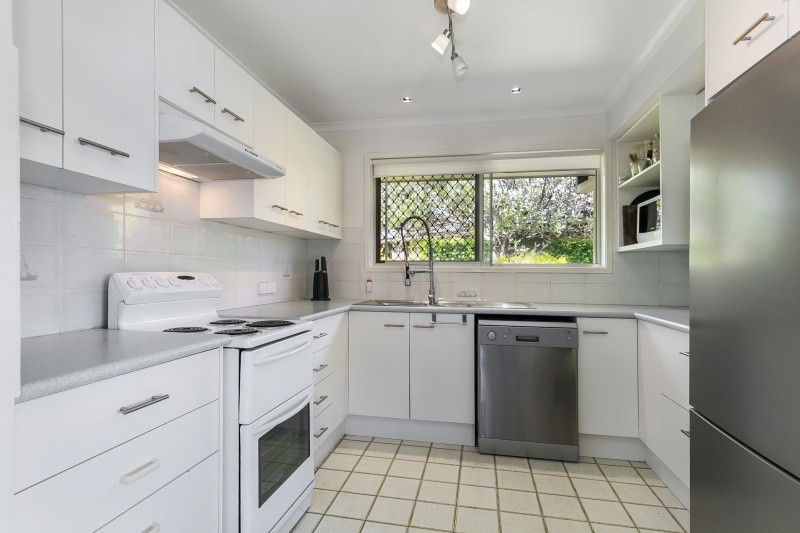 11 Lovell Court, Sinnamon Park, QLD 4073