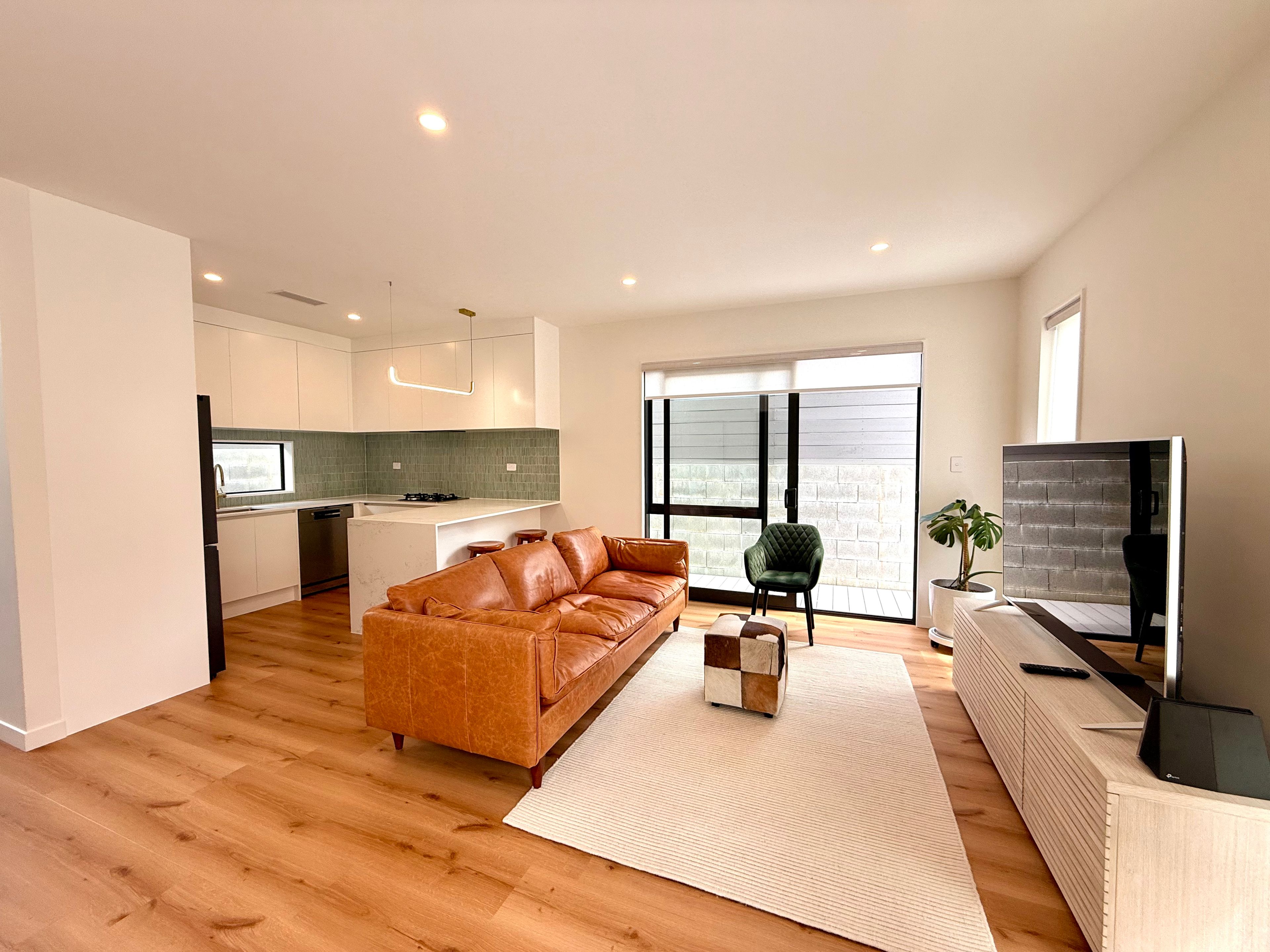 10D Weetman Drive, Browns Bay, North Shore City