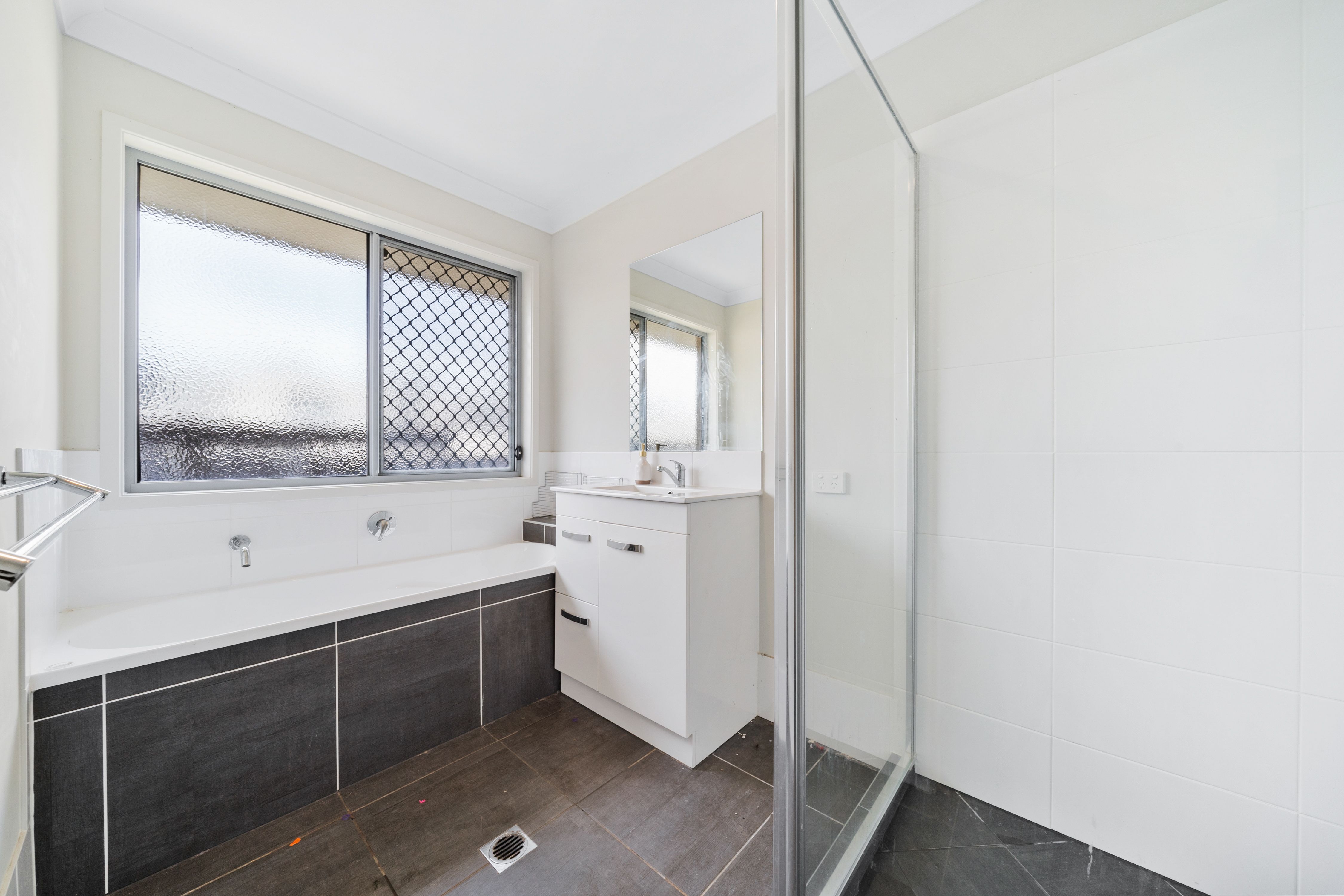 16 Haywood Way — photo 13 of 19