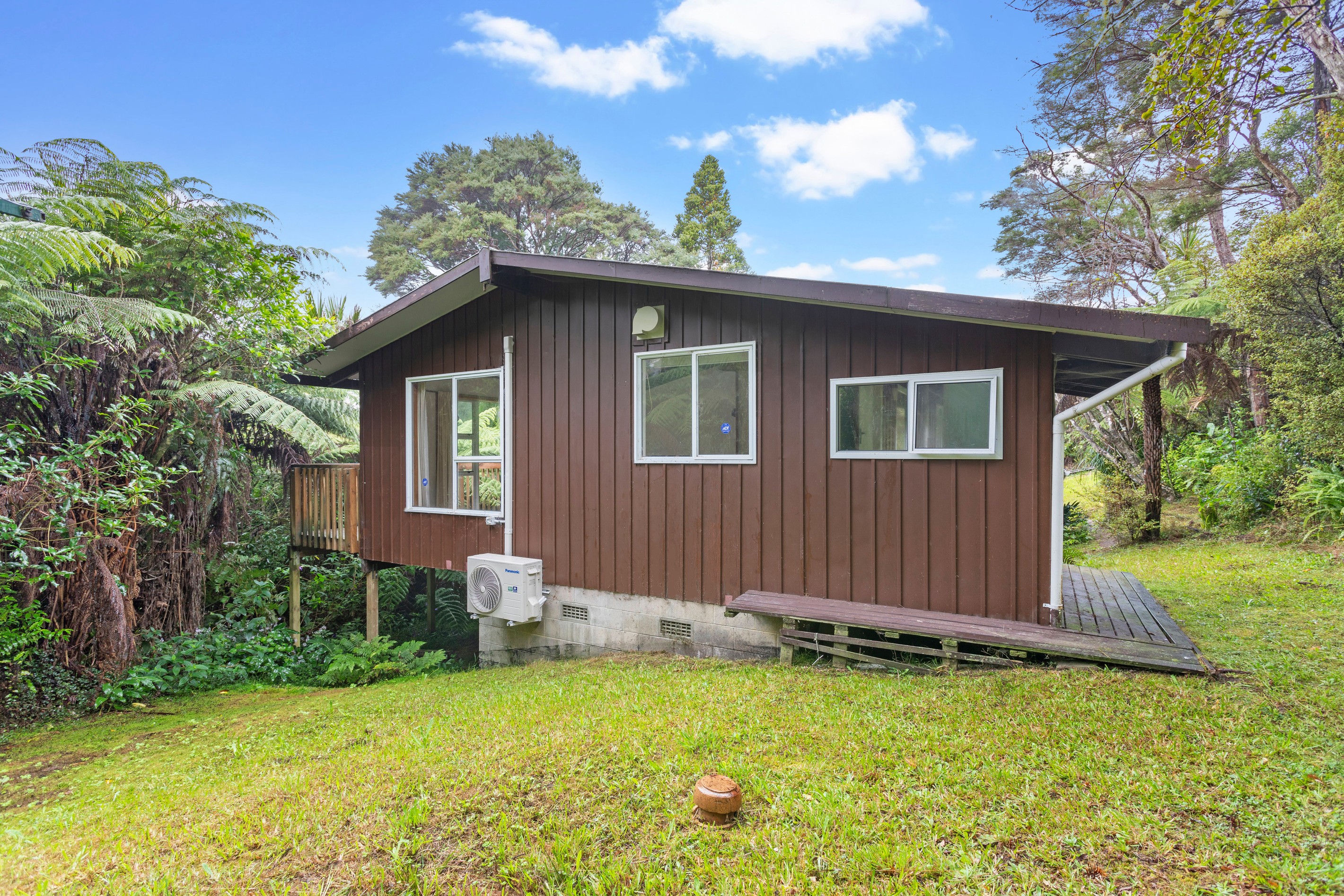 70 Rauhuia Crescent, Parau, Waitakere City