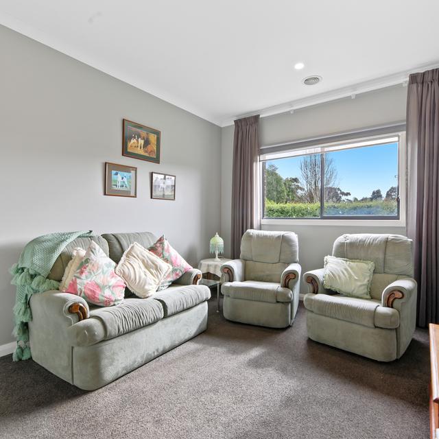 17 Ripplebrook Court, Drouin, VIC 3818 - Sold House - Ray White Drouin