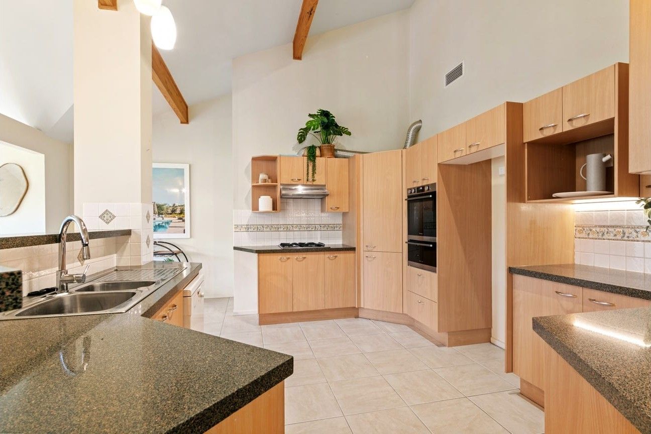 28 Jean Norman Close, Wyoming, NSW 2250