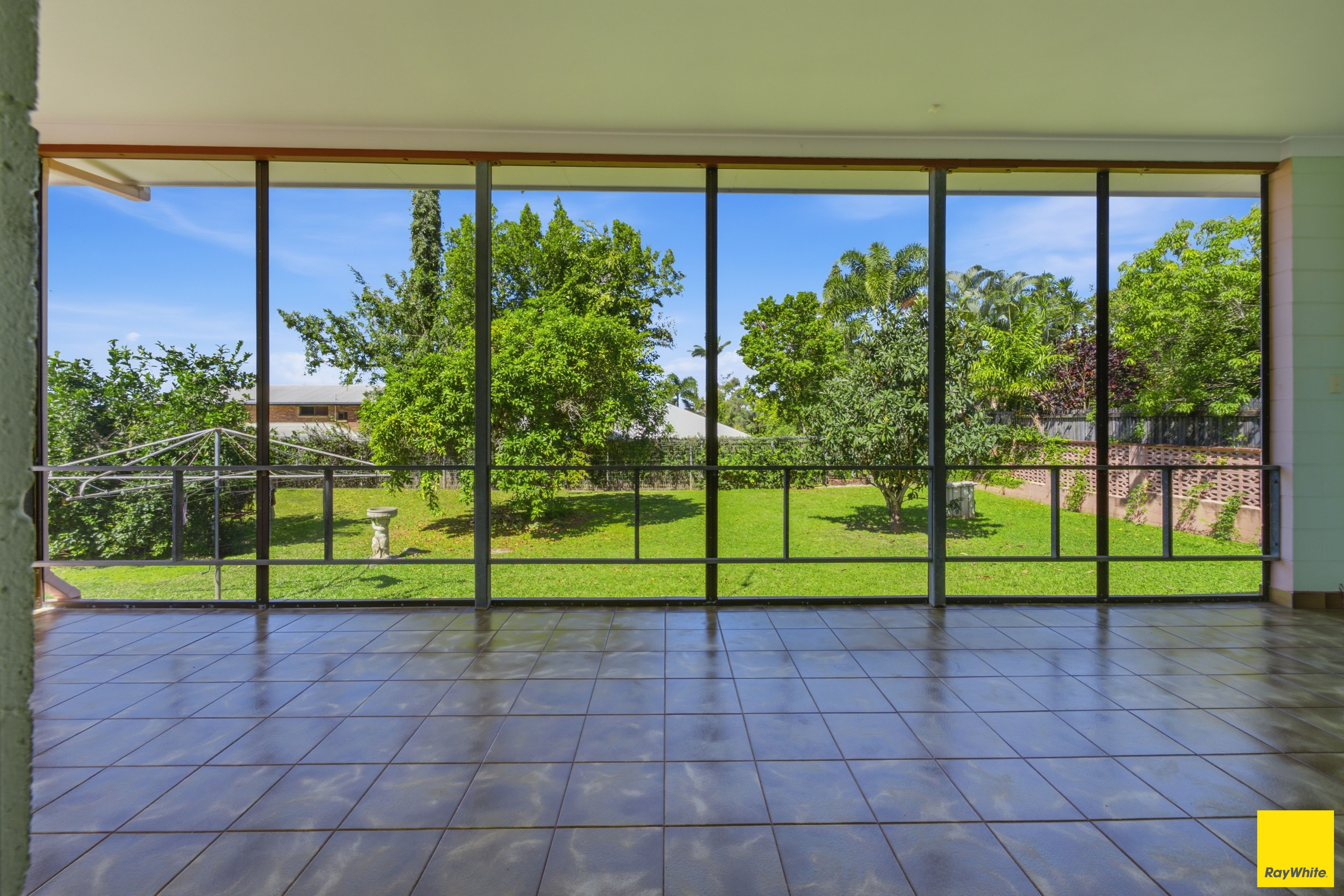 6 Grampian Close — photo 15 of 17