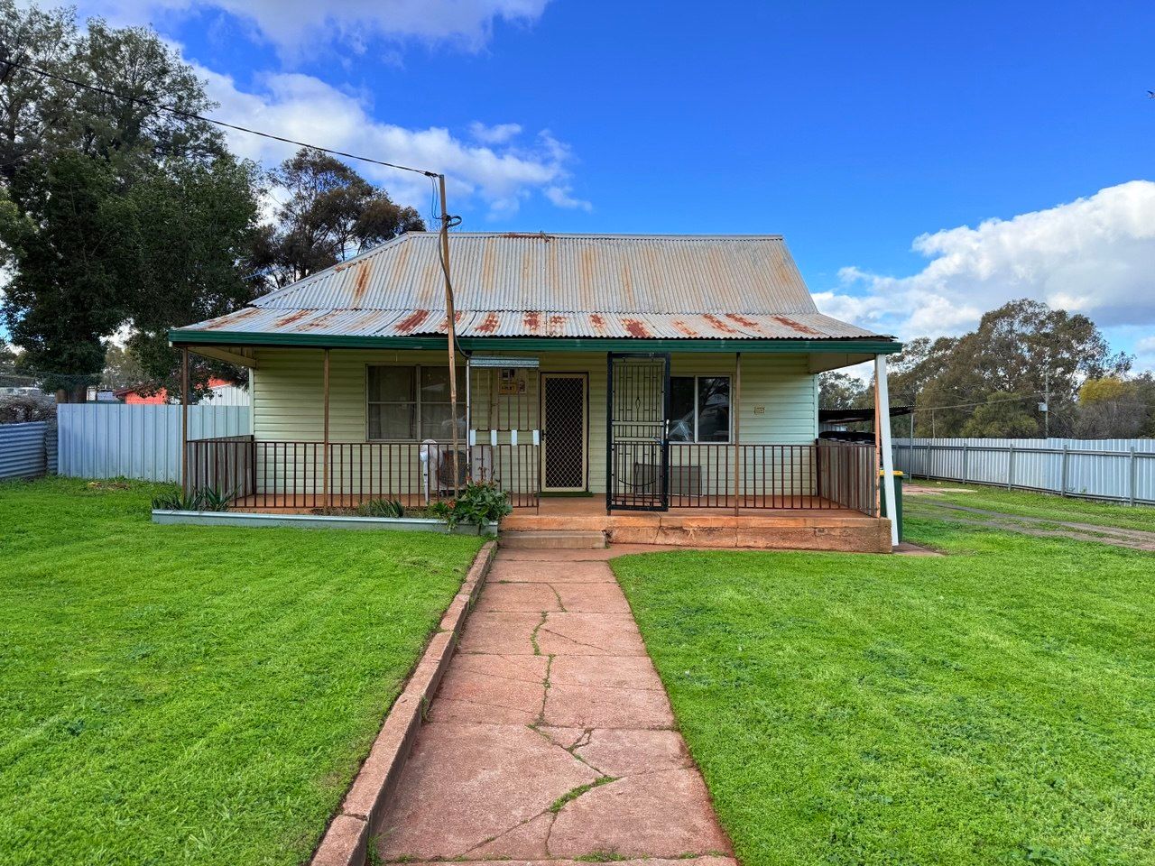 27 Goobang Street, Condobolin, NSW 2877