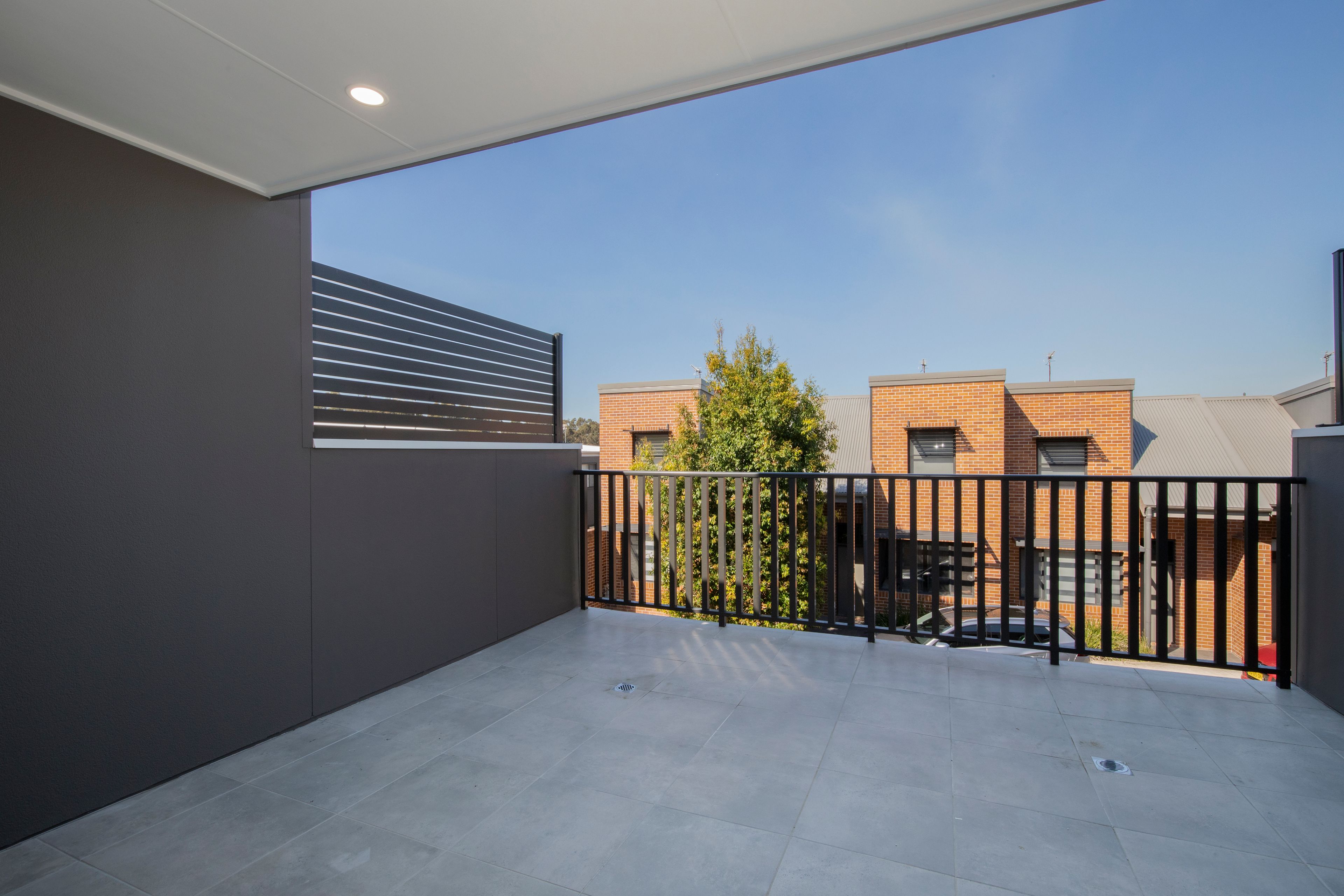 3/2 Corymbia Way — photo 11 of 16