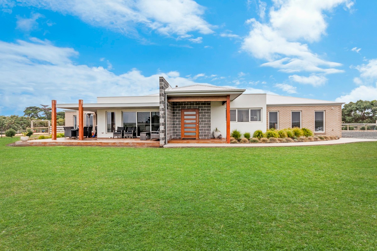 630 Hopkins Point Road, Allansford, VIC 3277