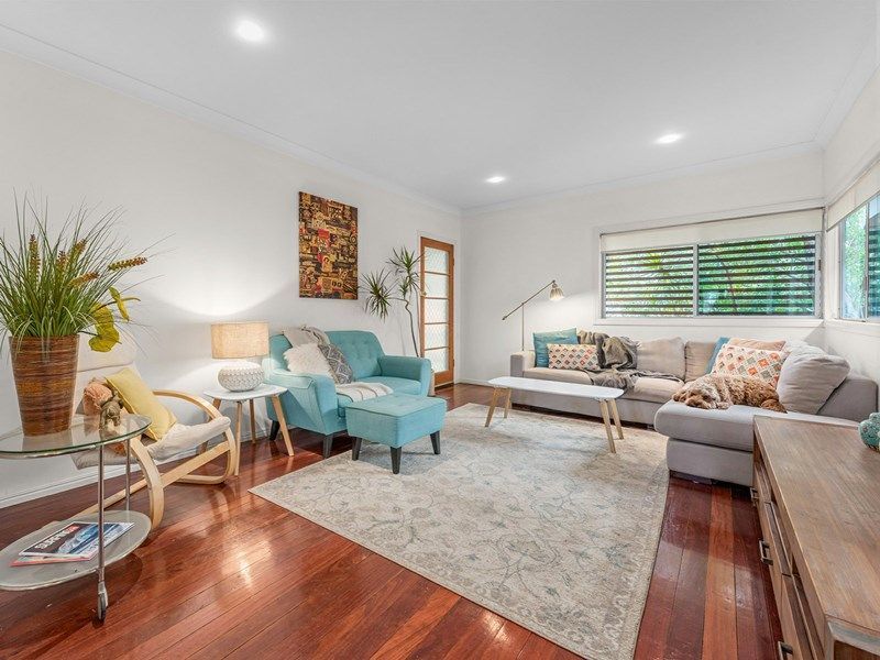 22 Pallaranda Street, Tarragindi, QLD 4121