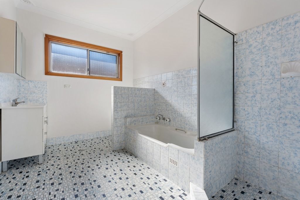 52 Glossop Street — photo 9 of 18