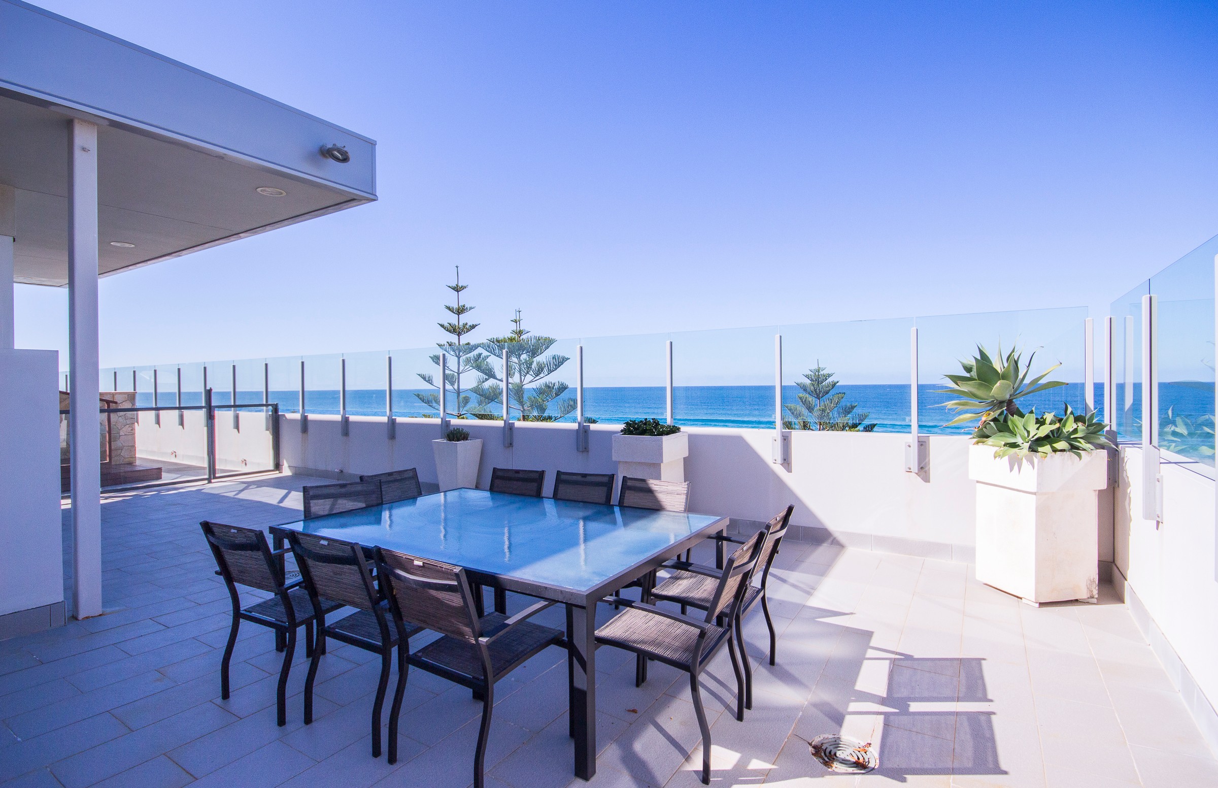 6-5 LAYCOCK Street, Surfers Paradise, QLD 4217