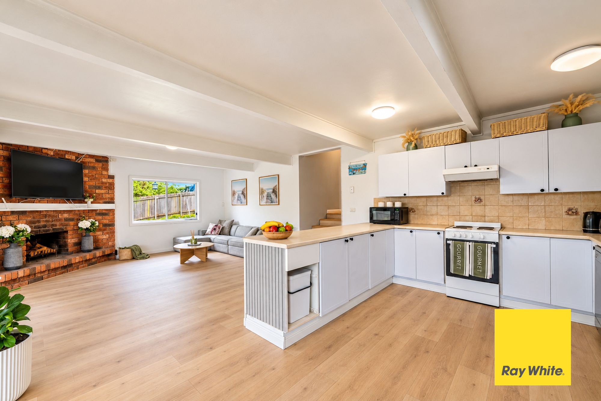 2 Alanna Street — photo 10 of 18