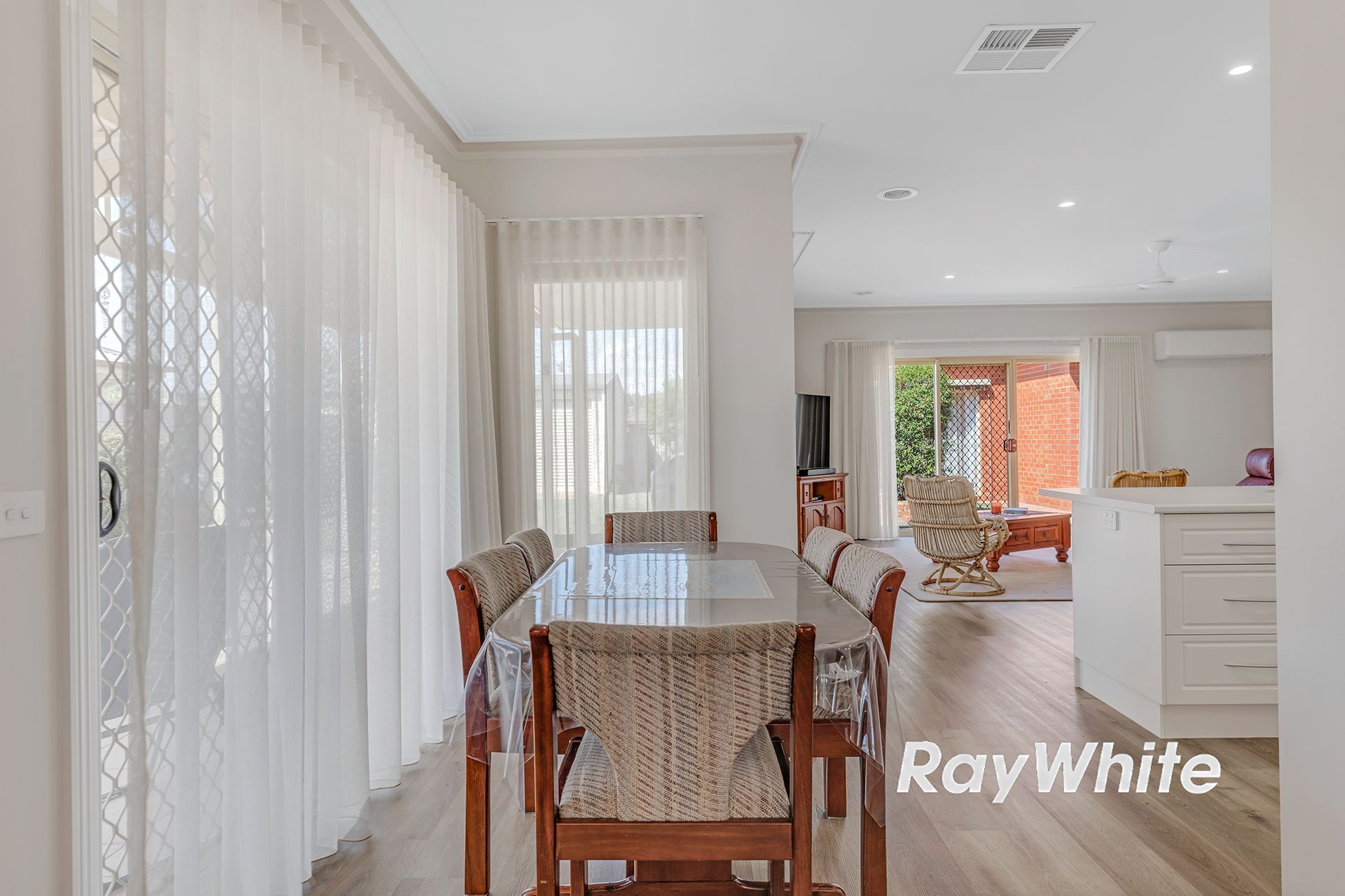 19 William Street — photo 8 of 30