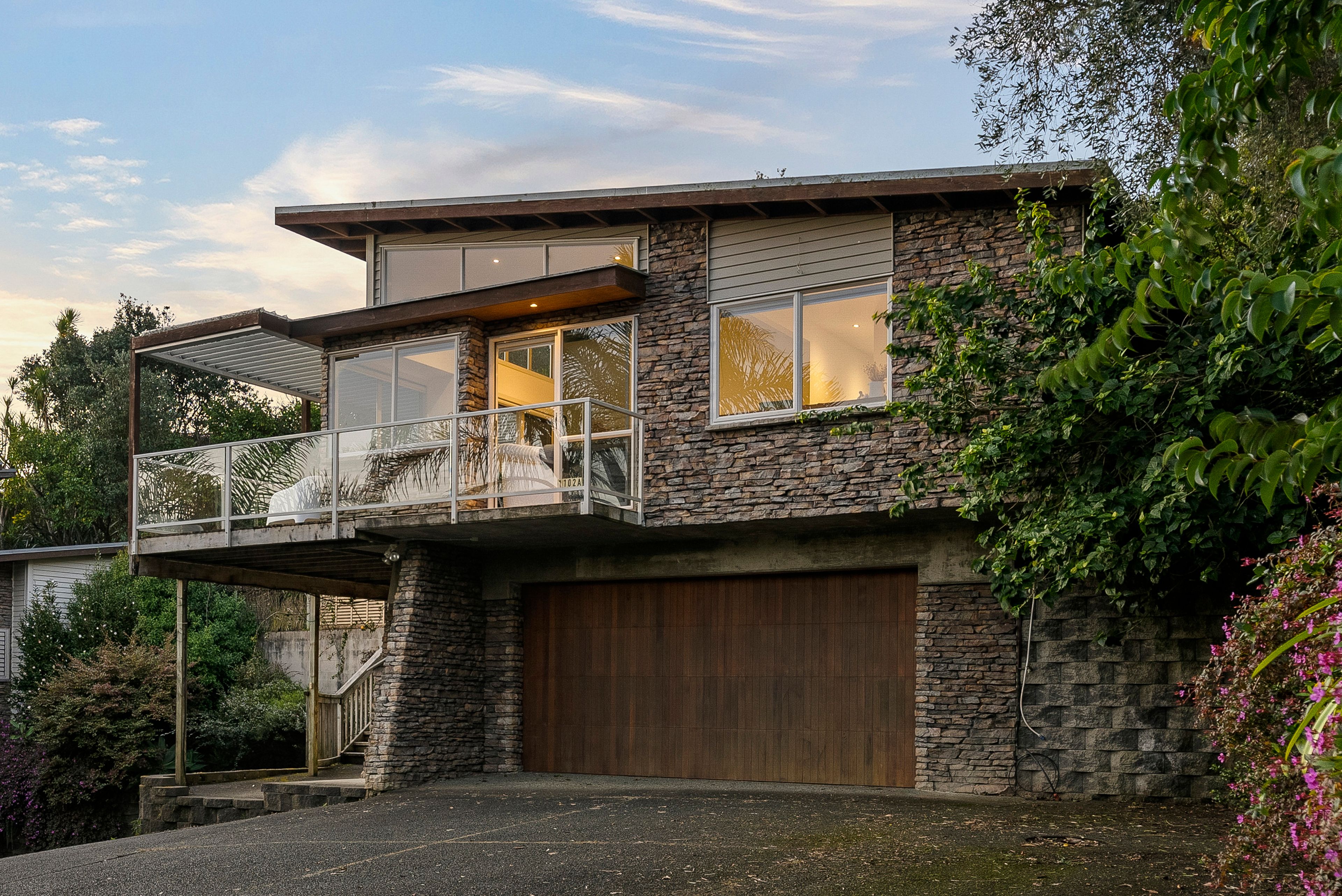 1102A Whangaparaoa Road, Tindalls Beach, Rodney 0930 - Sold House - Ray ...