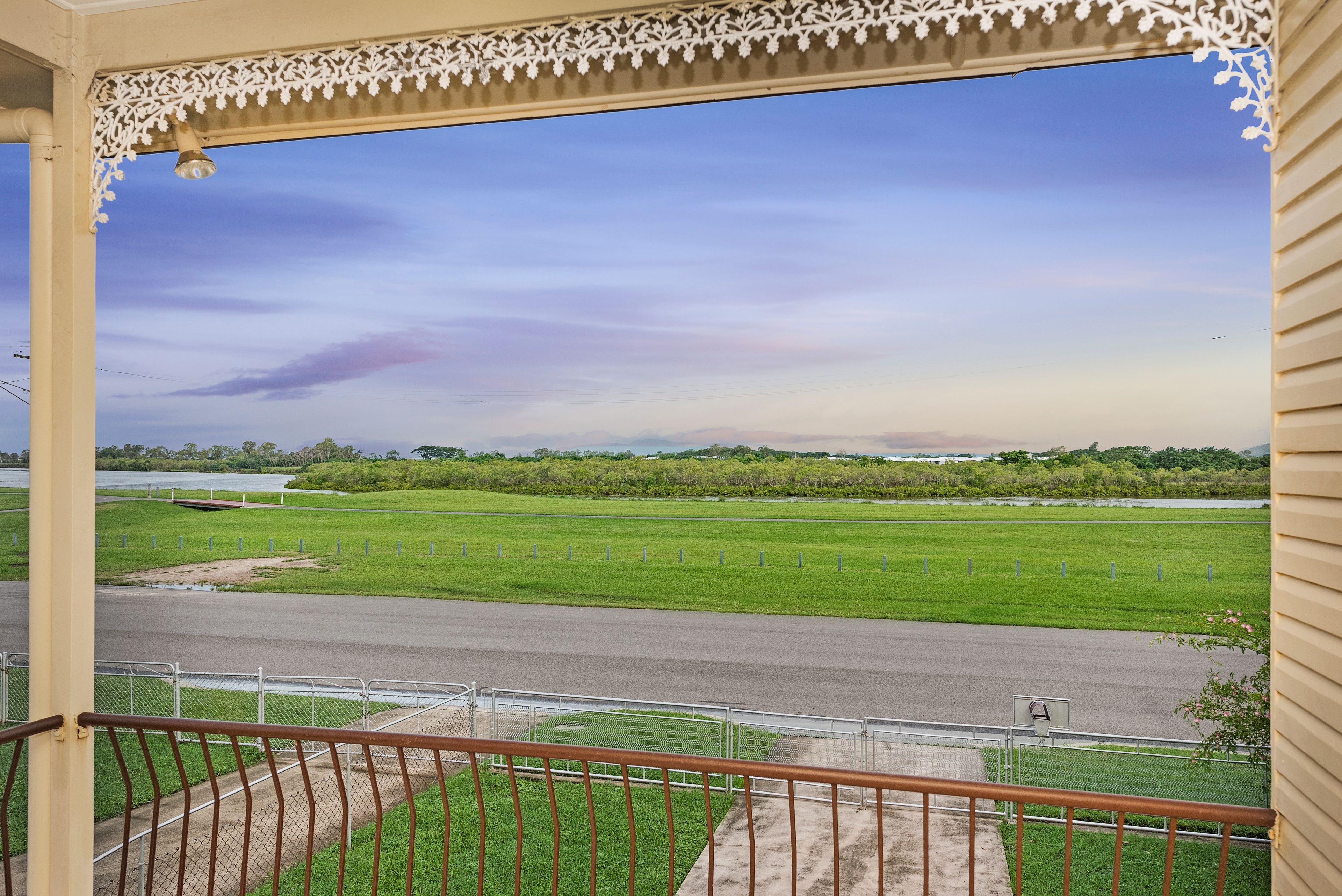 96 Carmody Street, Hermit Park, QLD 4812