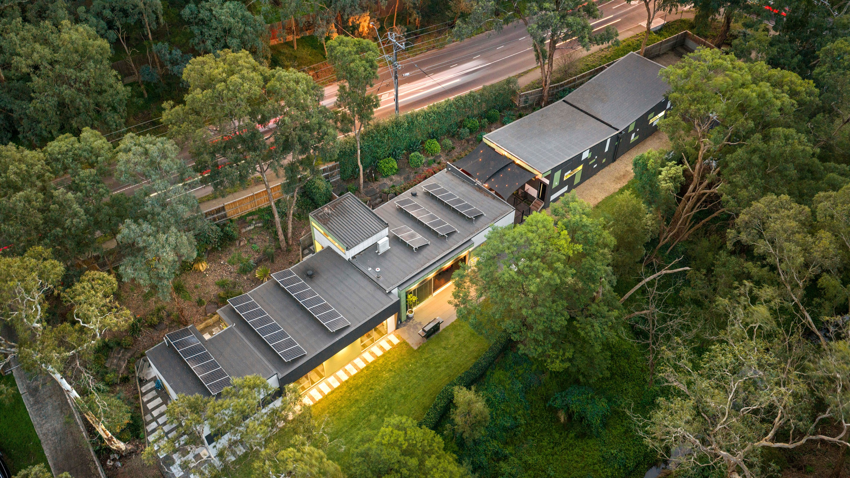 50 Karingal Drive, Eltham, VIC 3095