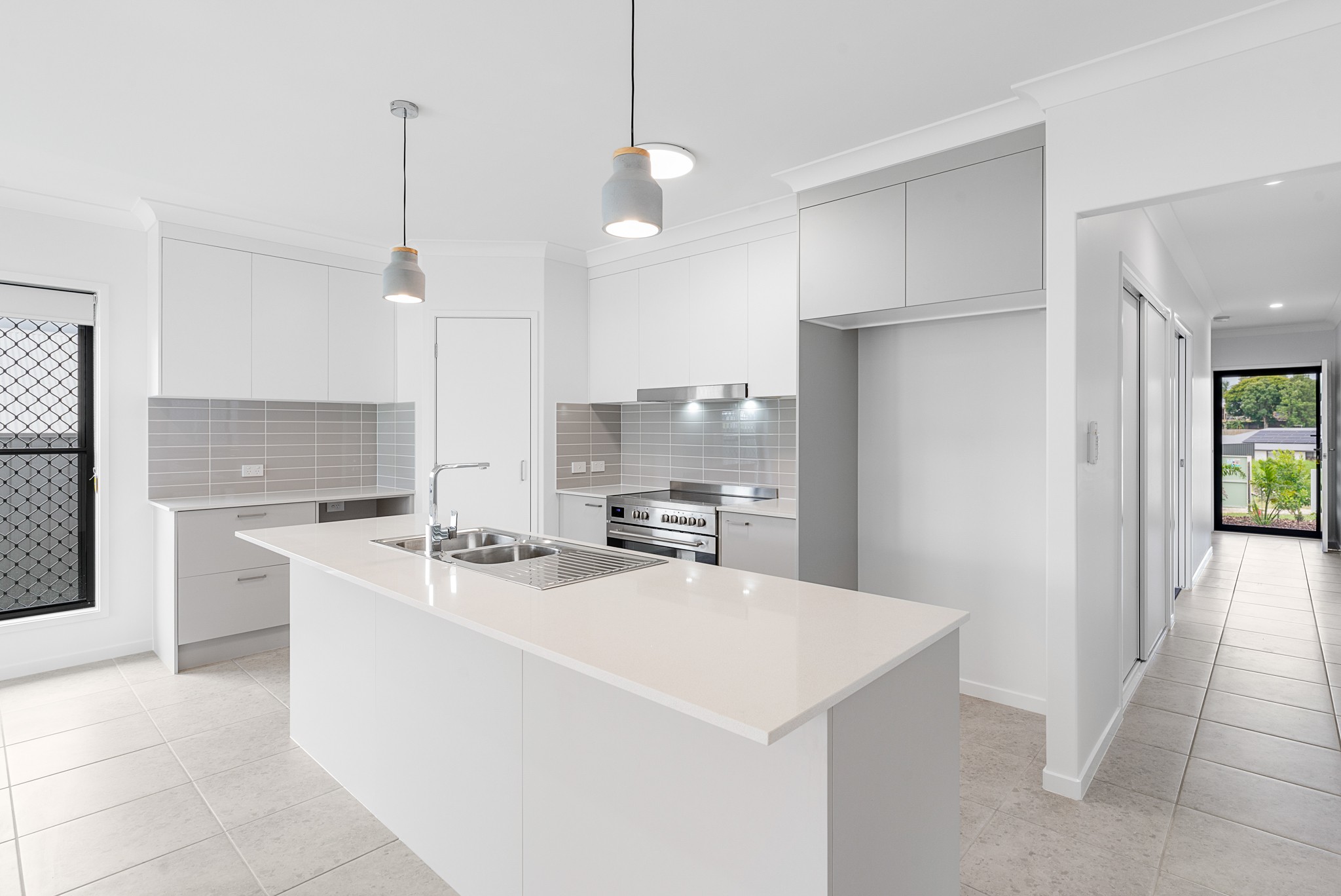 12 Maiden Crest, Southside, QLD 4570