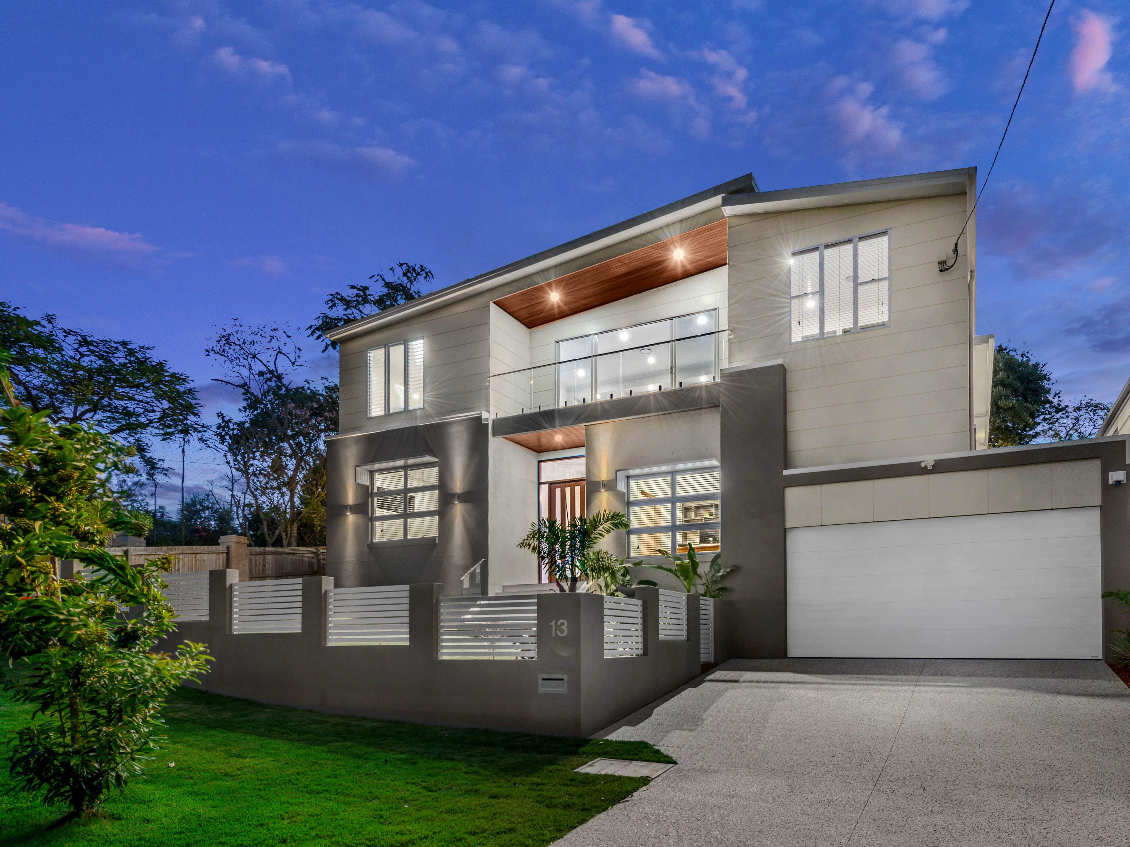 13 Darvall Street, Taringa QLD 4068