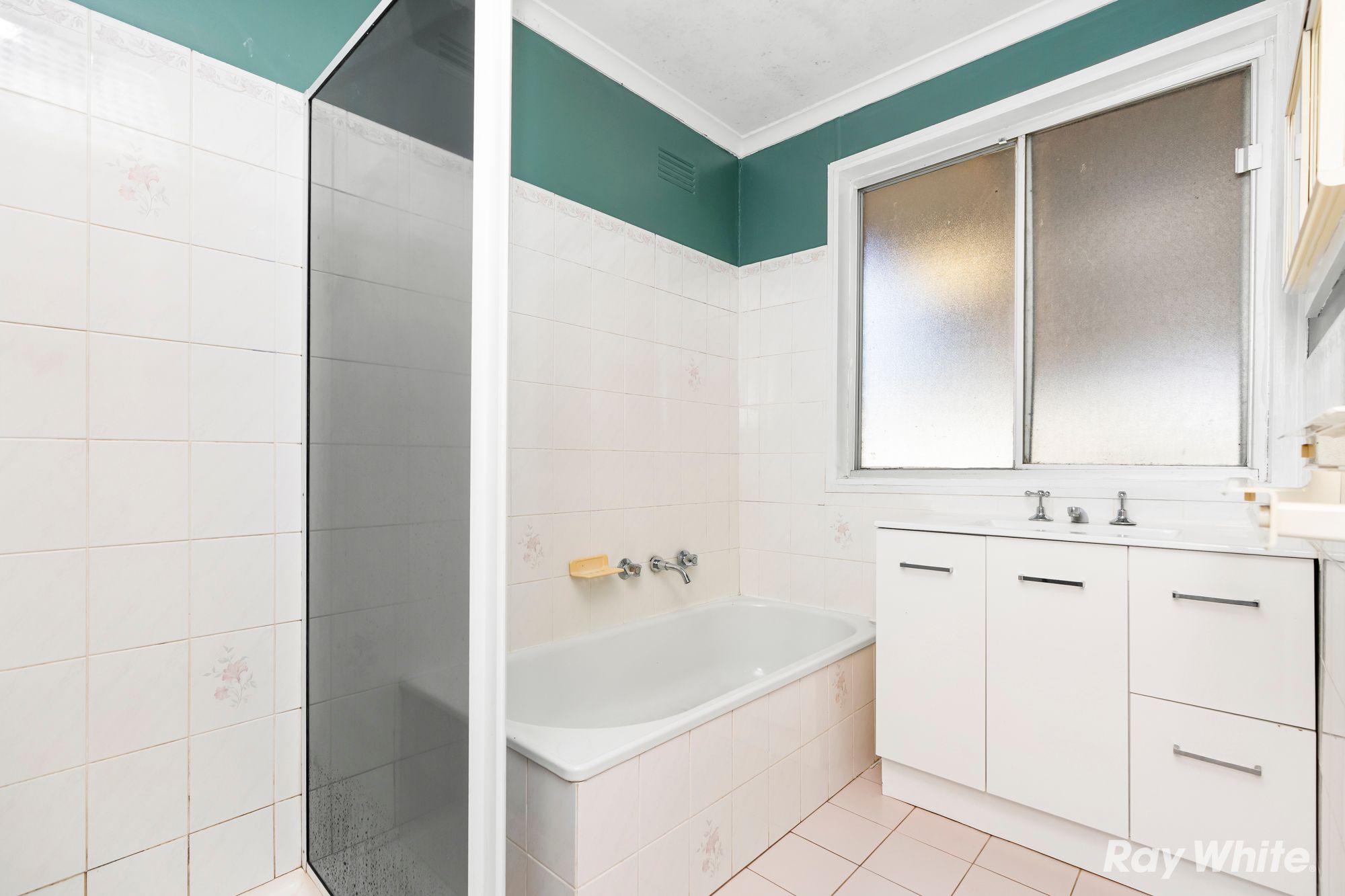48 Elizabeth Avenue — photo 11 of 16