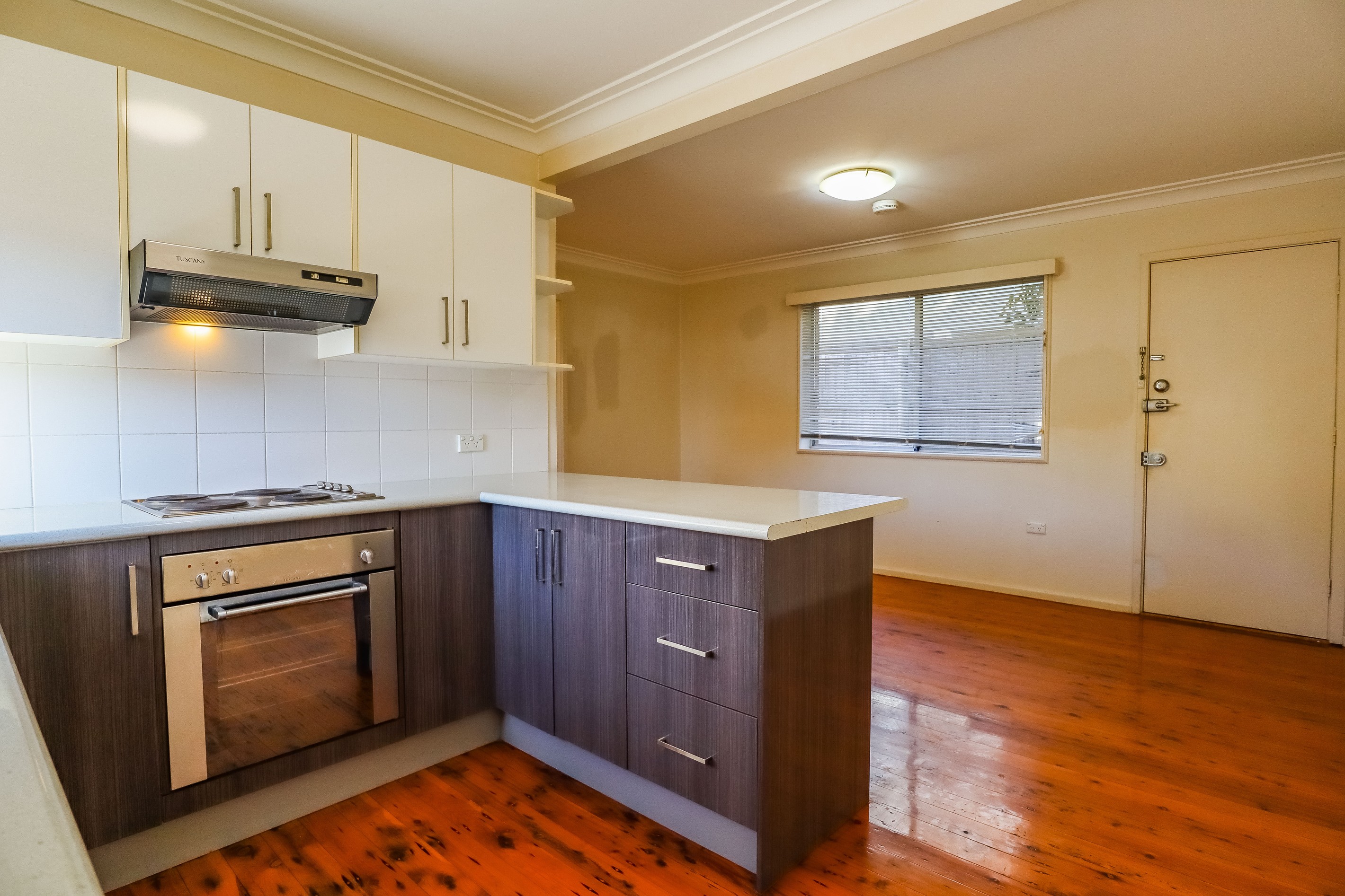 2/4 High Street, Waratah, NSW 2298