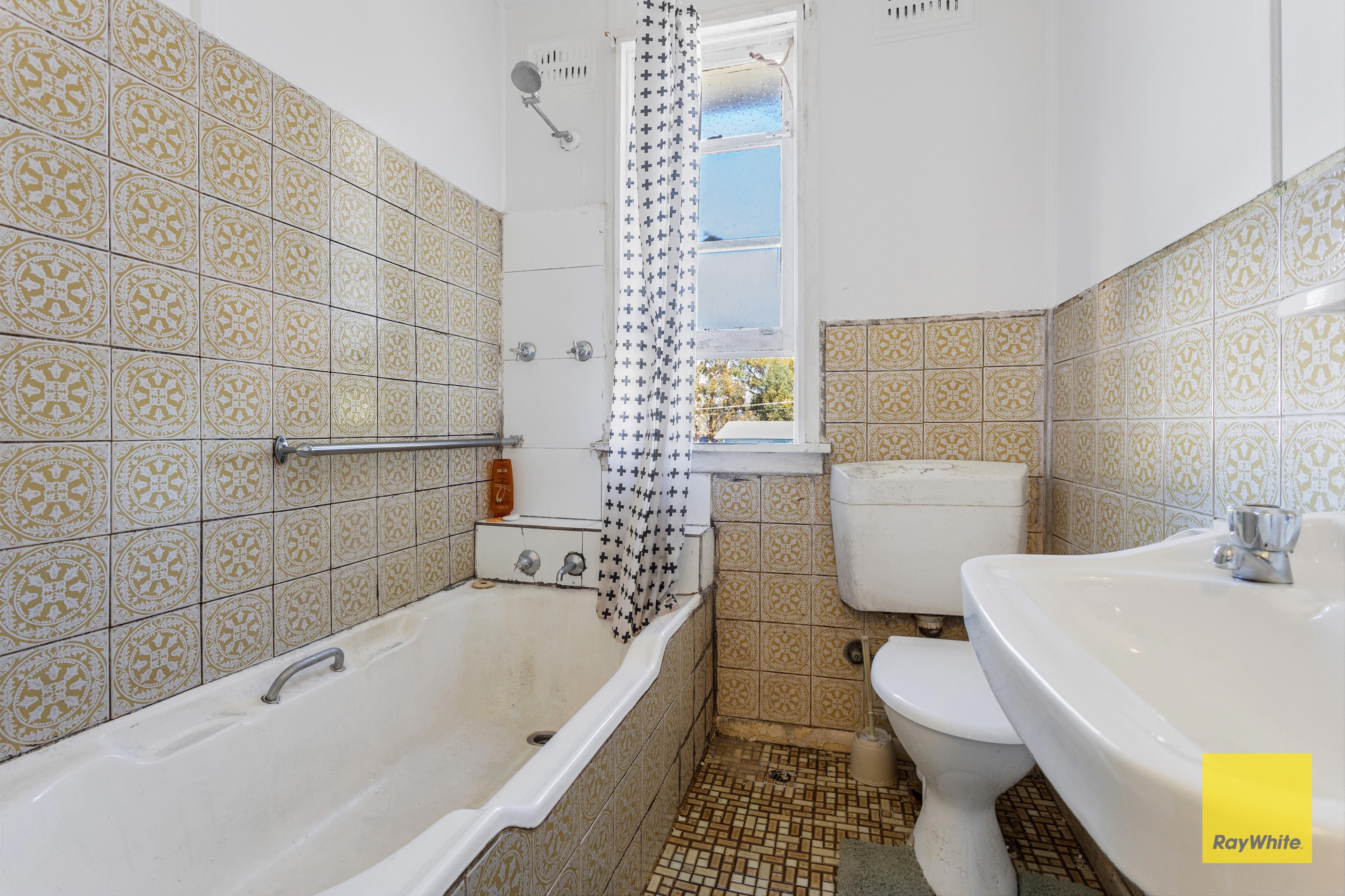 29 Bulolo Drive — photo 7 of 13