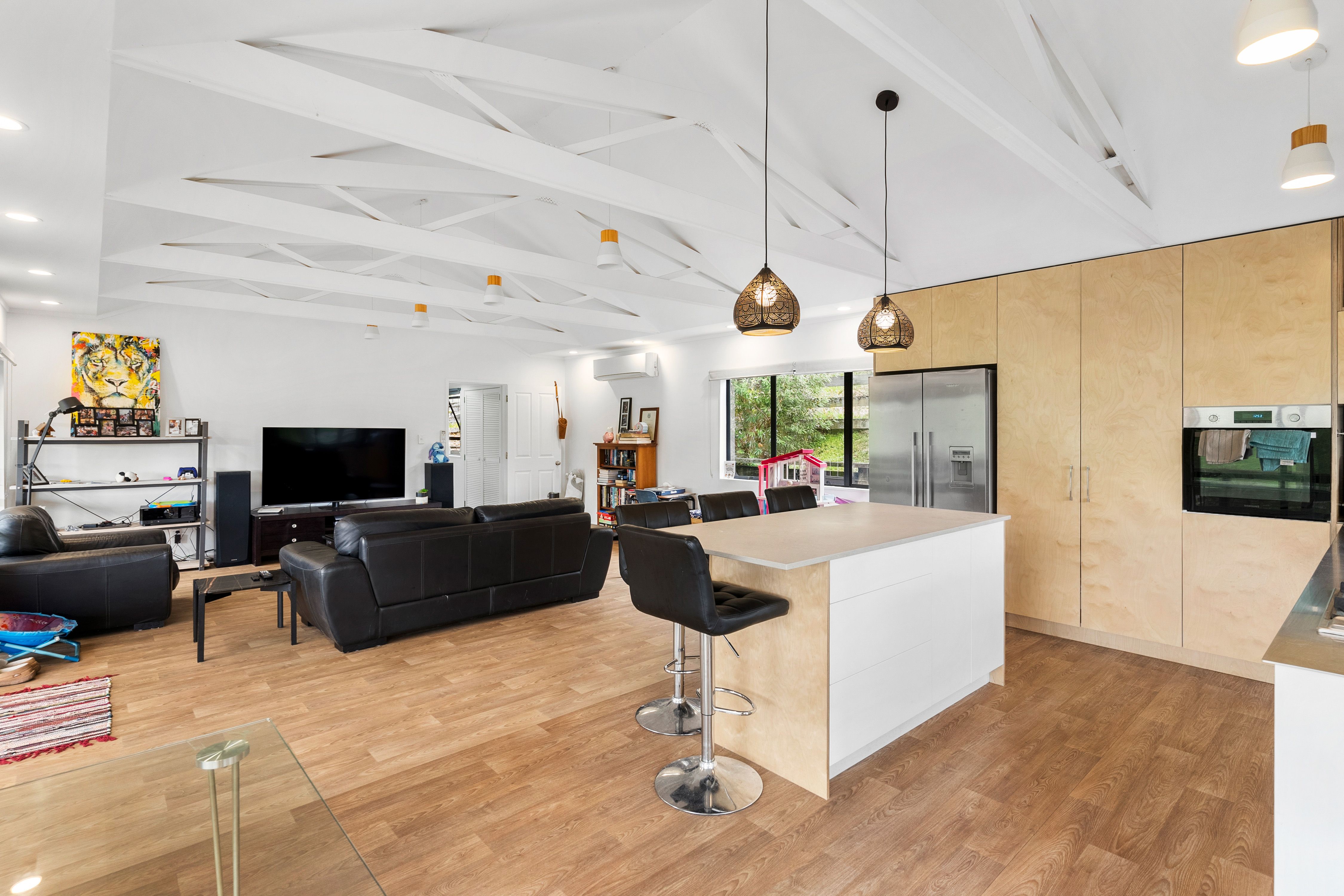 197 Forest Hill Road, Waiatarua, Waitakere City